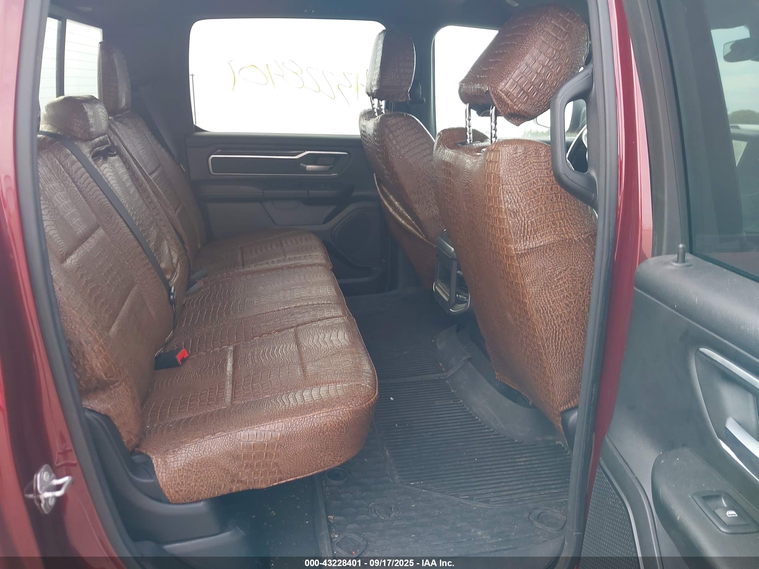RAM 1500 image 8