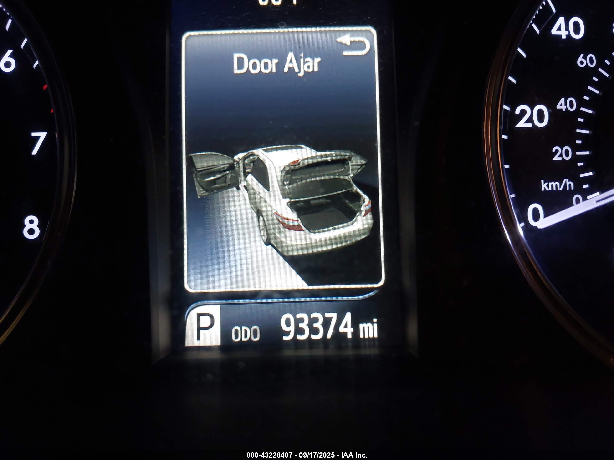 TOYOTA CAMRY image 7