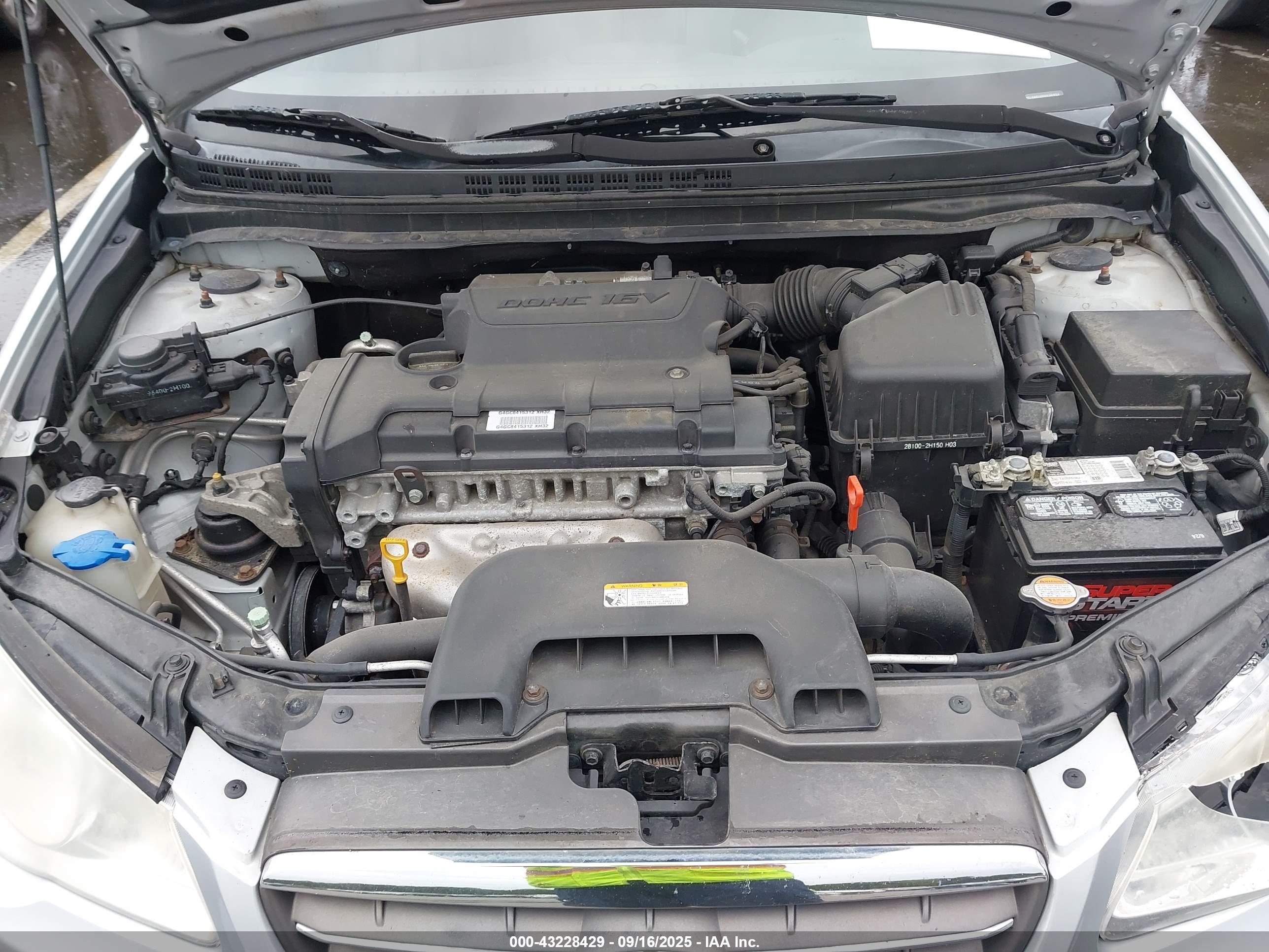 HYUNDAI ELANTRA image 10