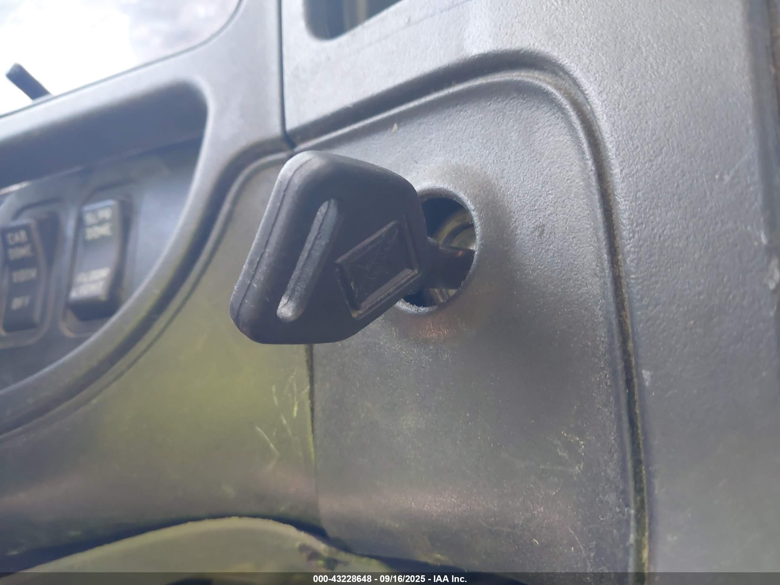 INTERNATIONAL PROSTAR image 11