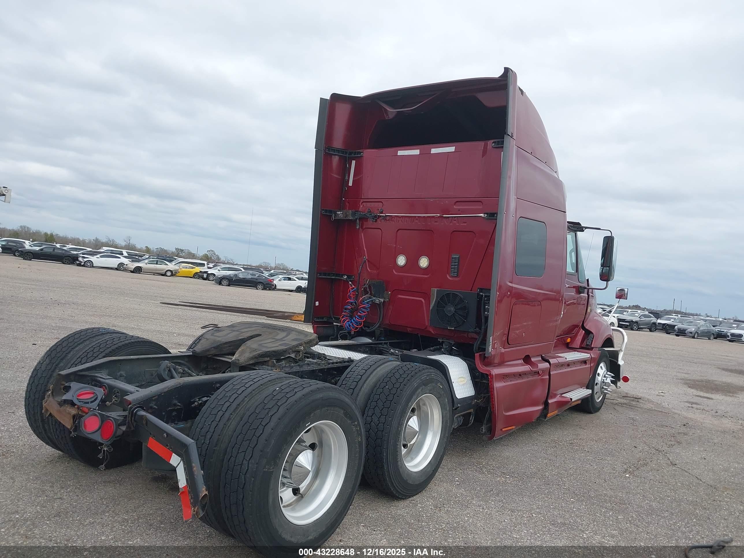 INTERNATIONAL PROSTAR image 4