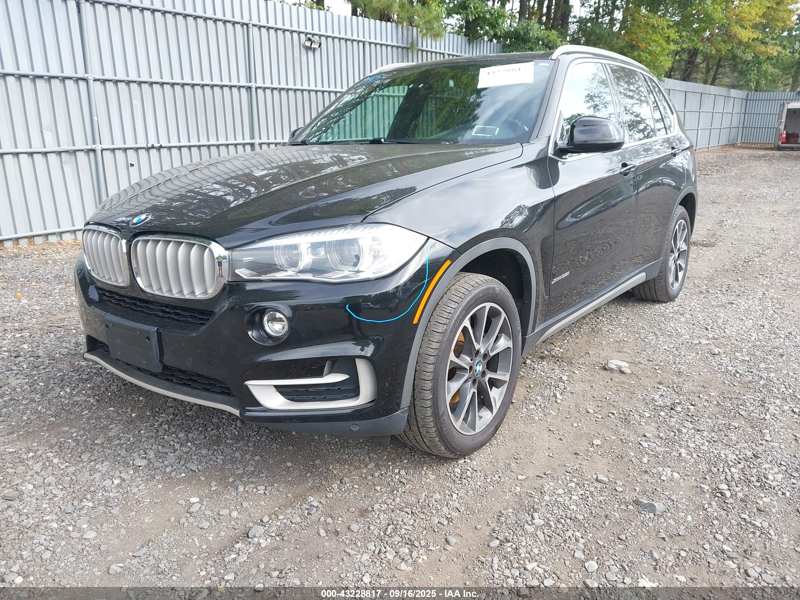 BMW X5 image 2