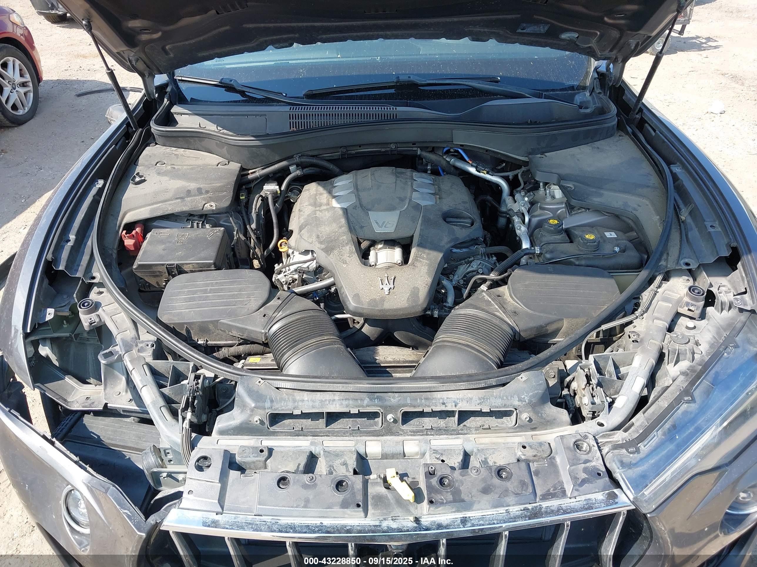 MASERATI LEVANTE image 10