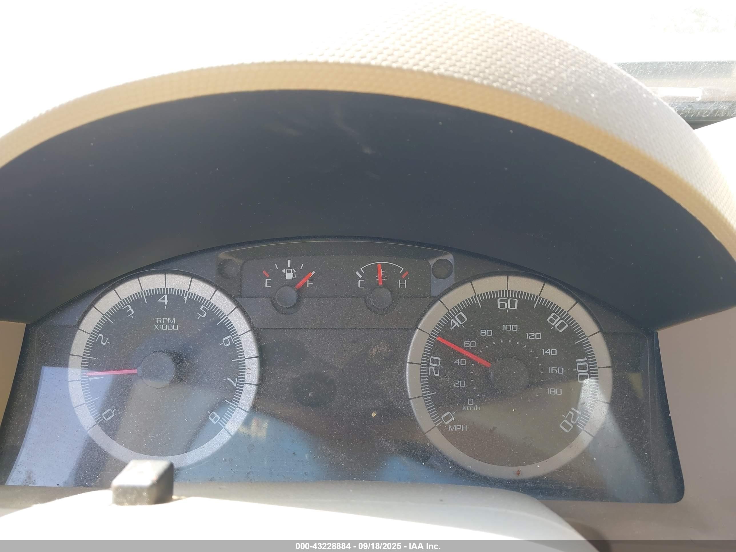 FORD ESCAPE image 7
