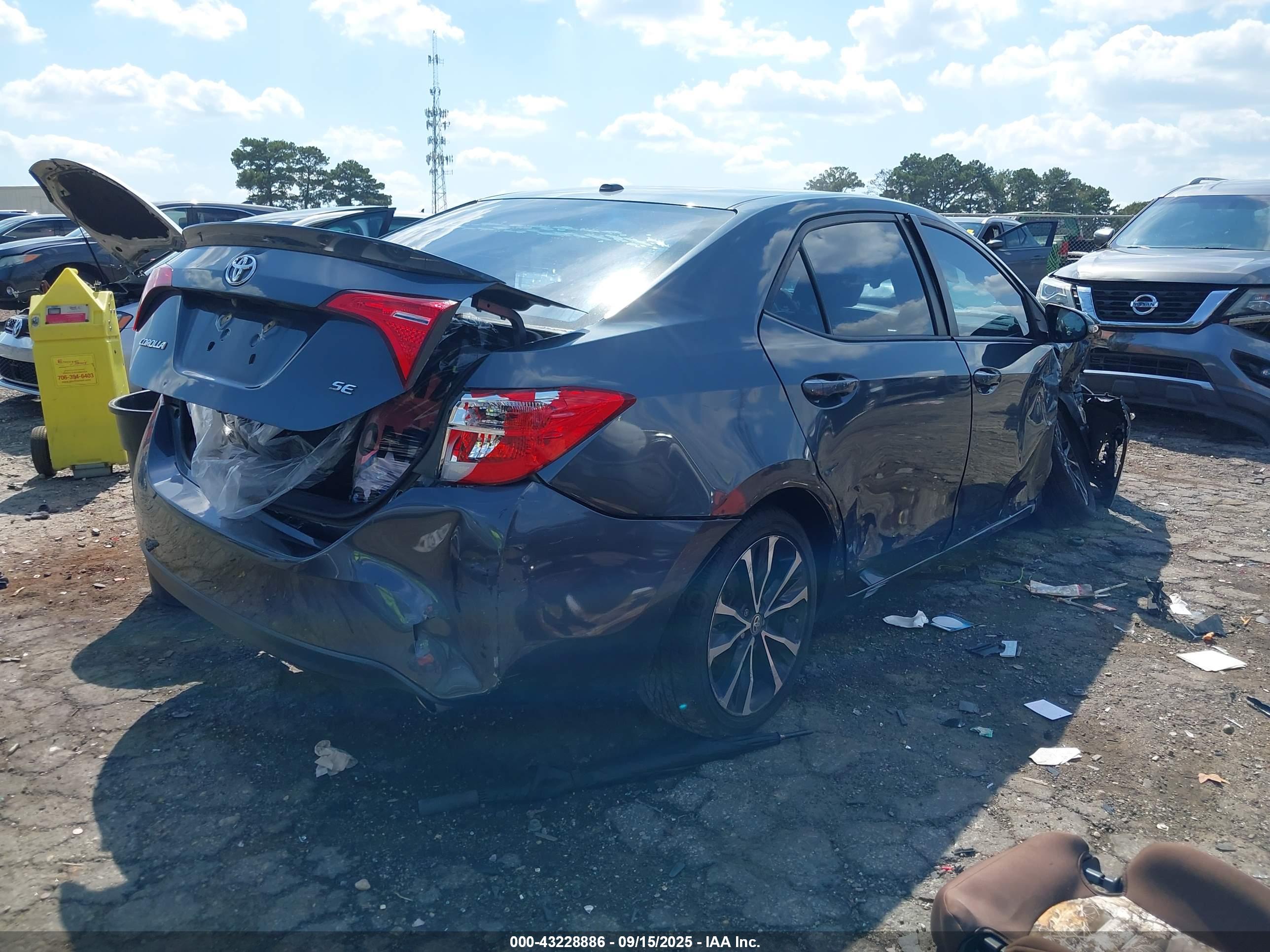 TOYOTA COROLLA image 4