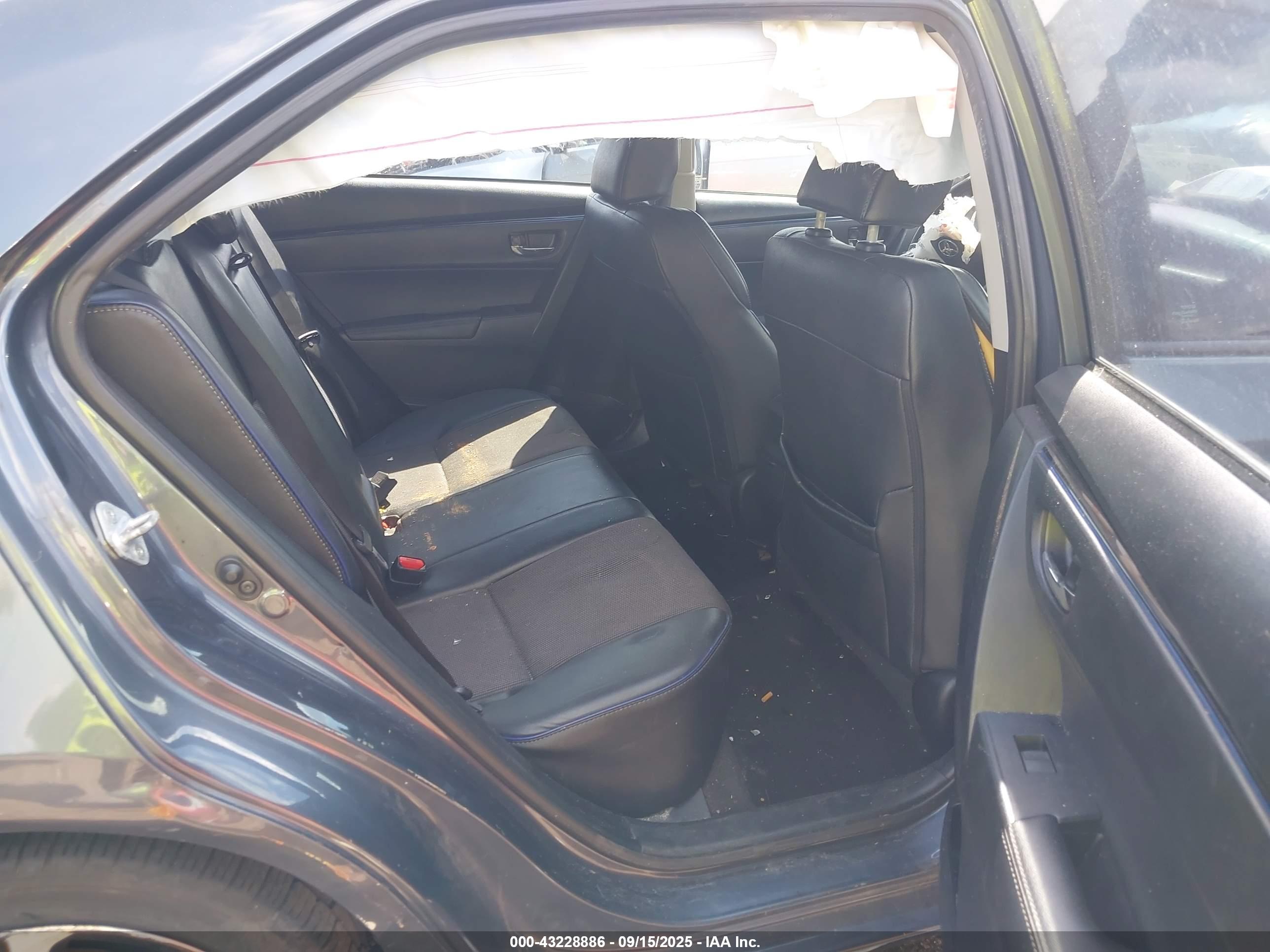 TOYOTA COROLLA image 8