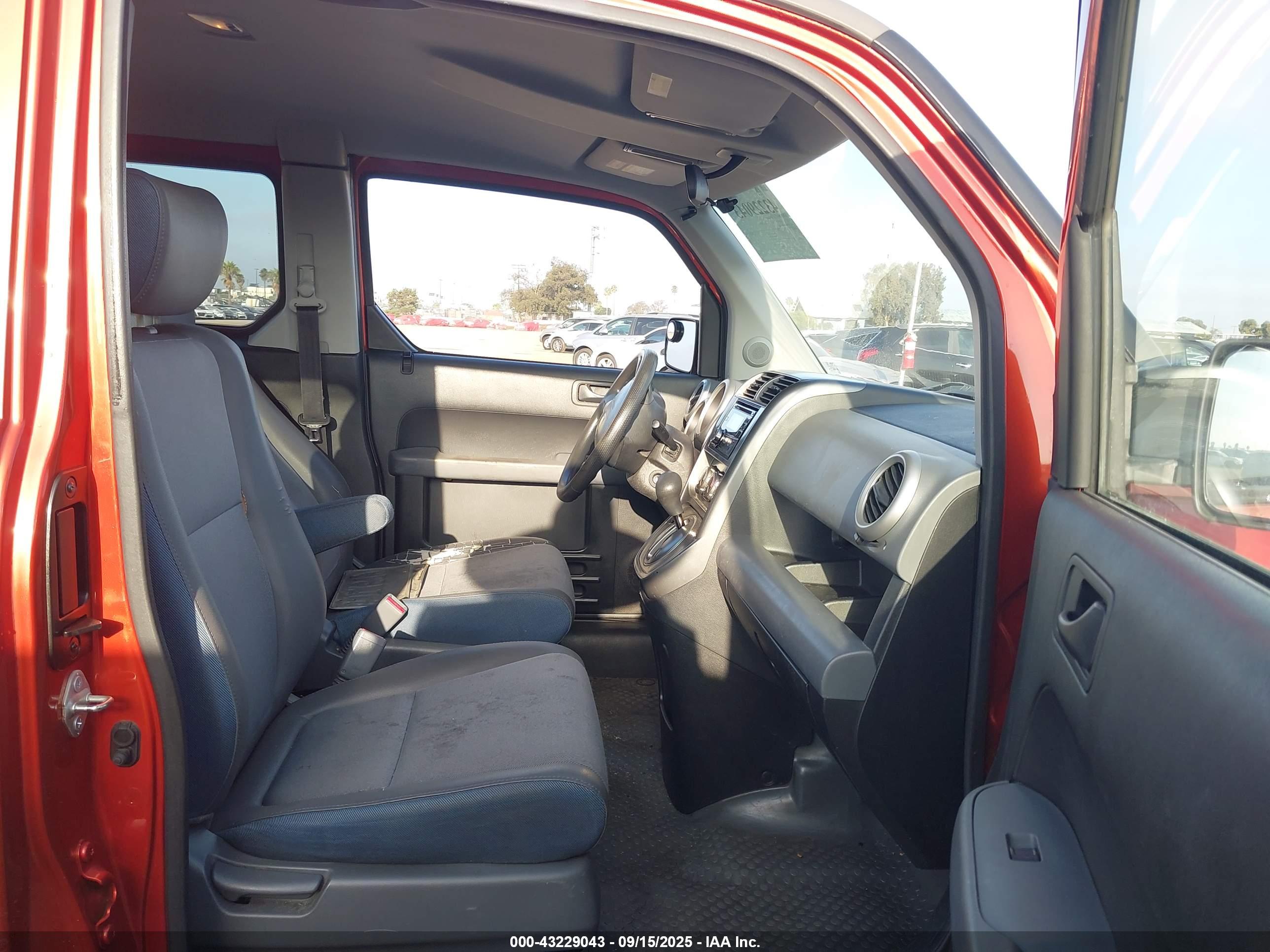 HONDA ELEMENT image 5