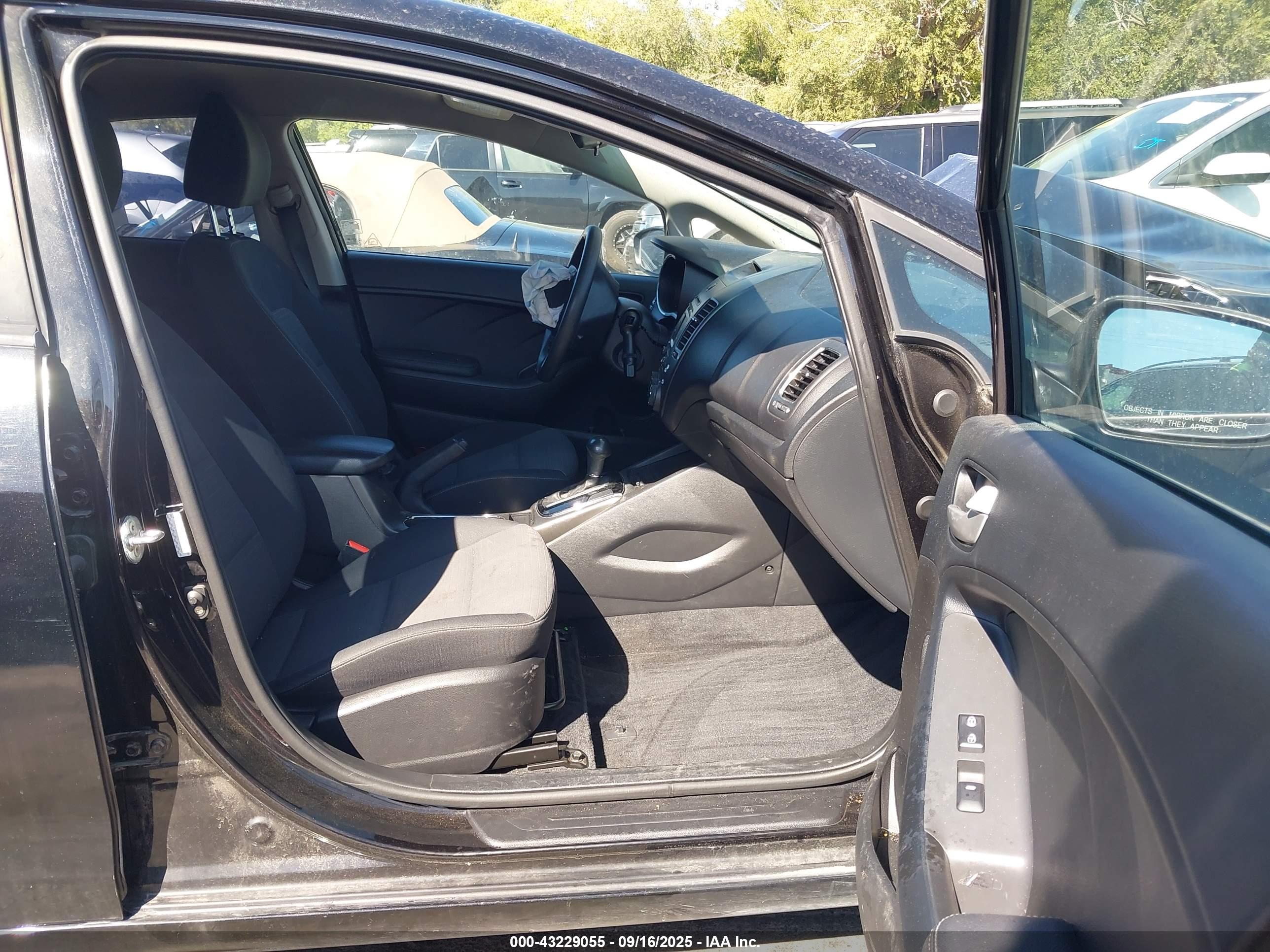 KIA FORTE image 5
