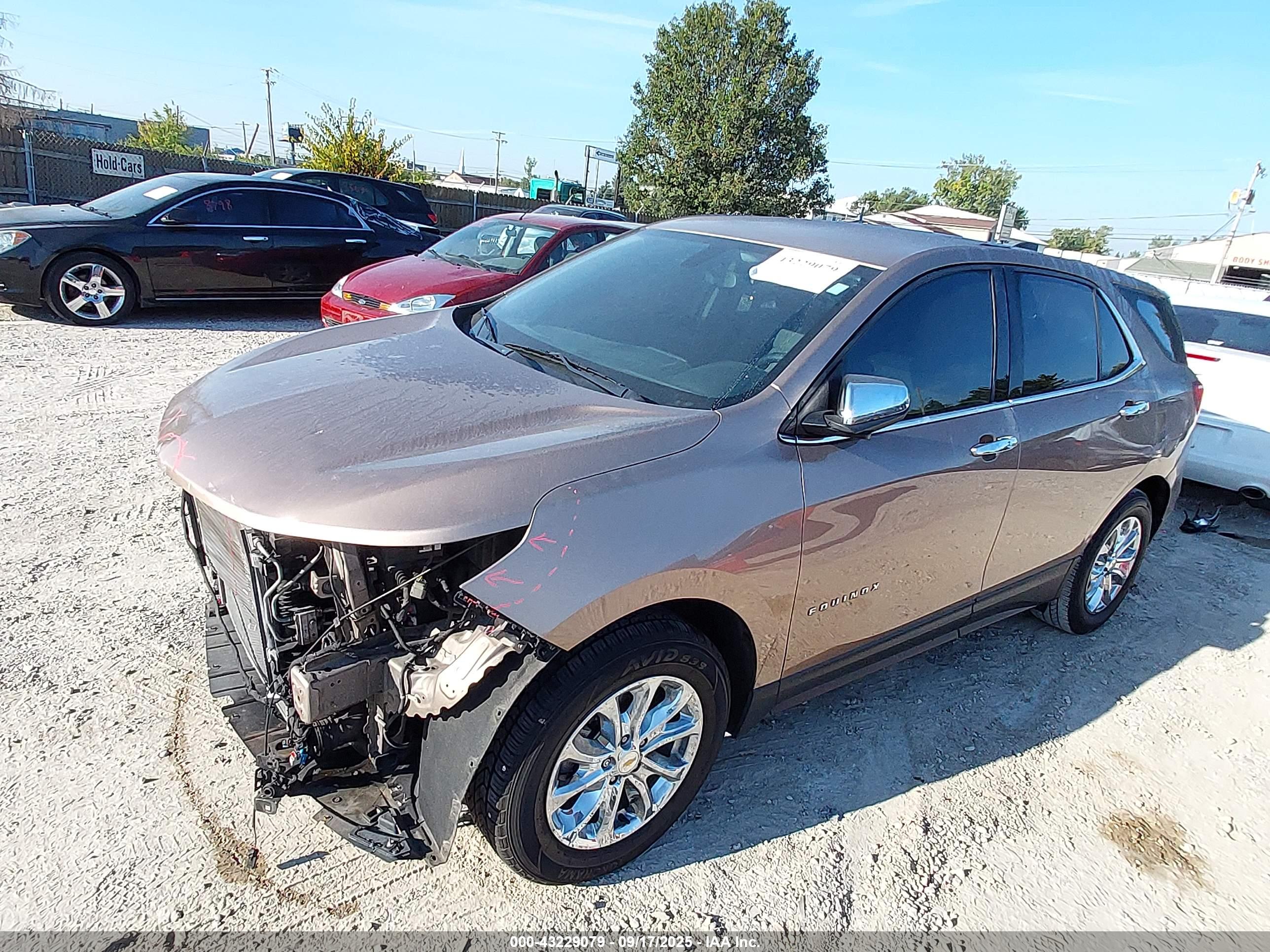 CHEVROLET EQUINOX image 2