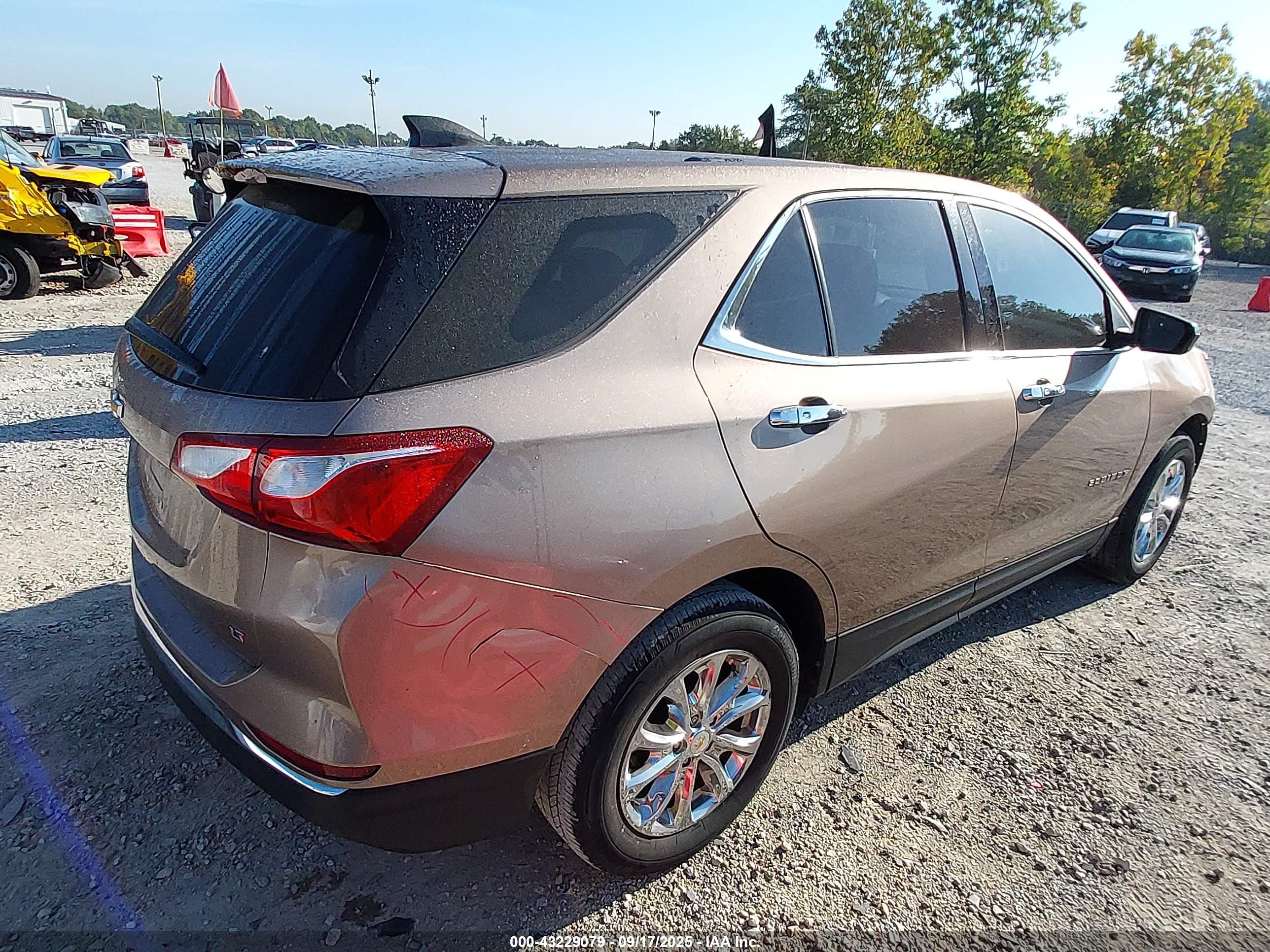 CHEVROLET EQUINOX image 4