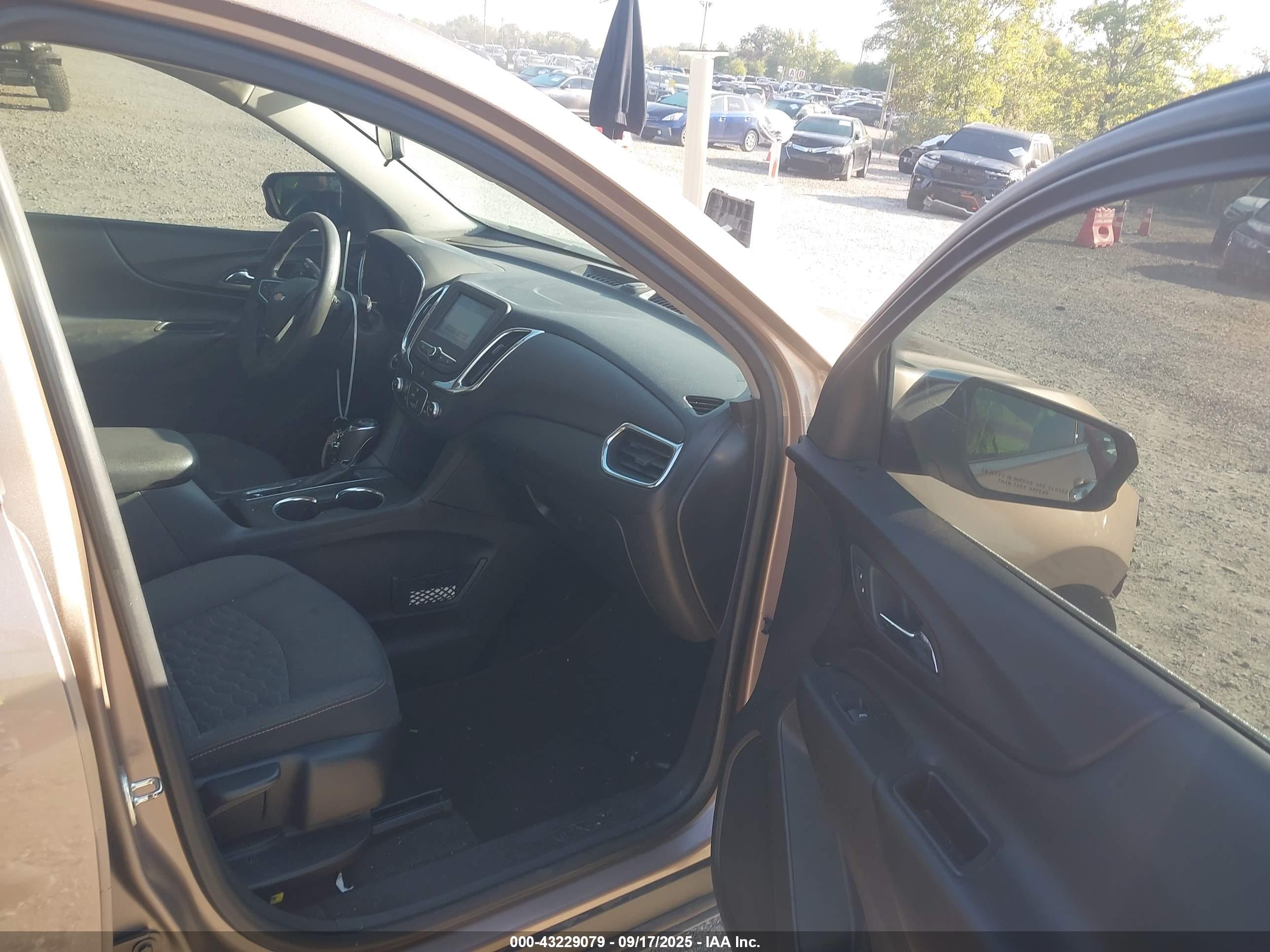 CHEVROLET EQUINOX image 5