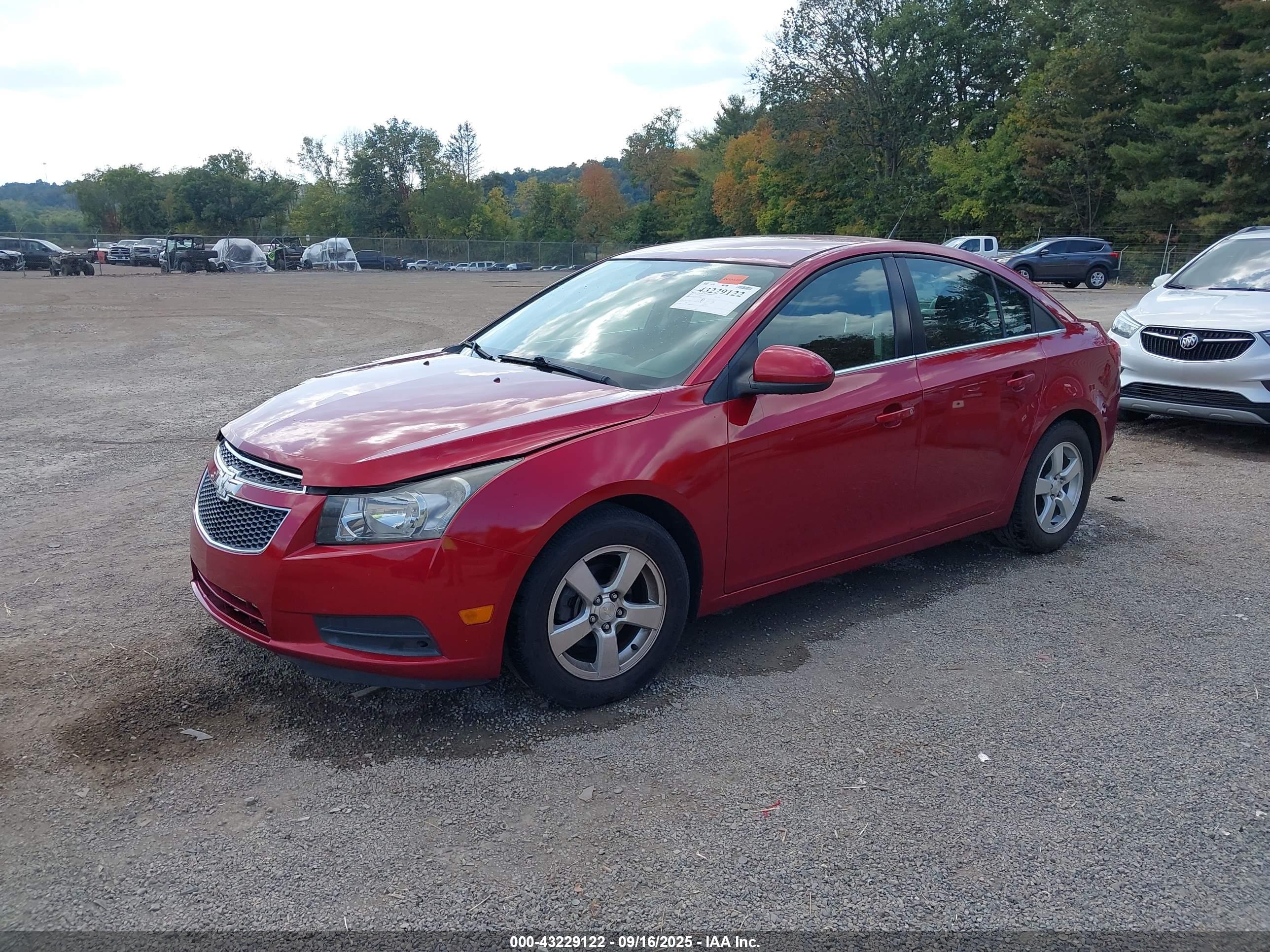 CHEVROLET CRUZE image 2