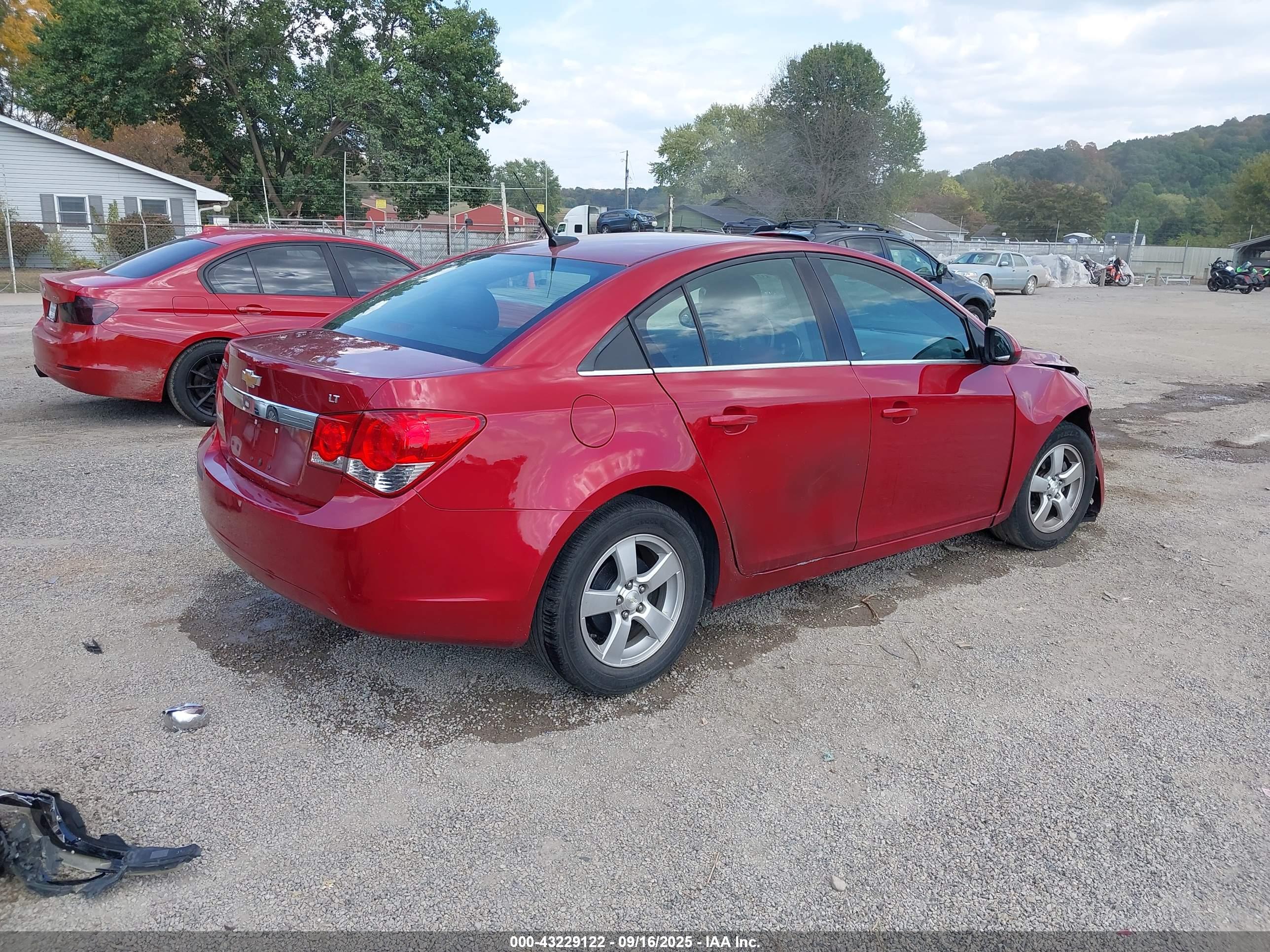 CHEVROLET CRUZE image 4