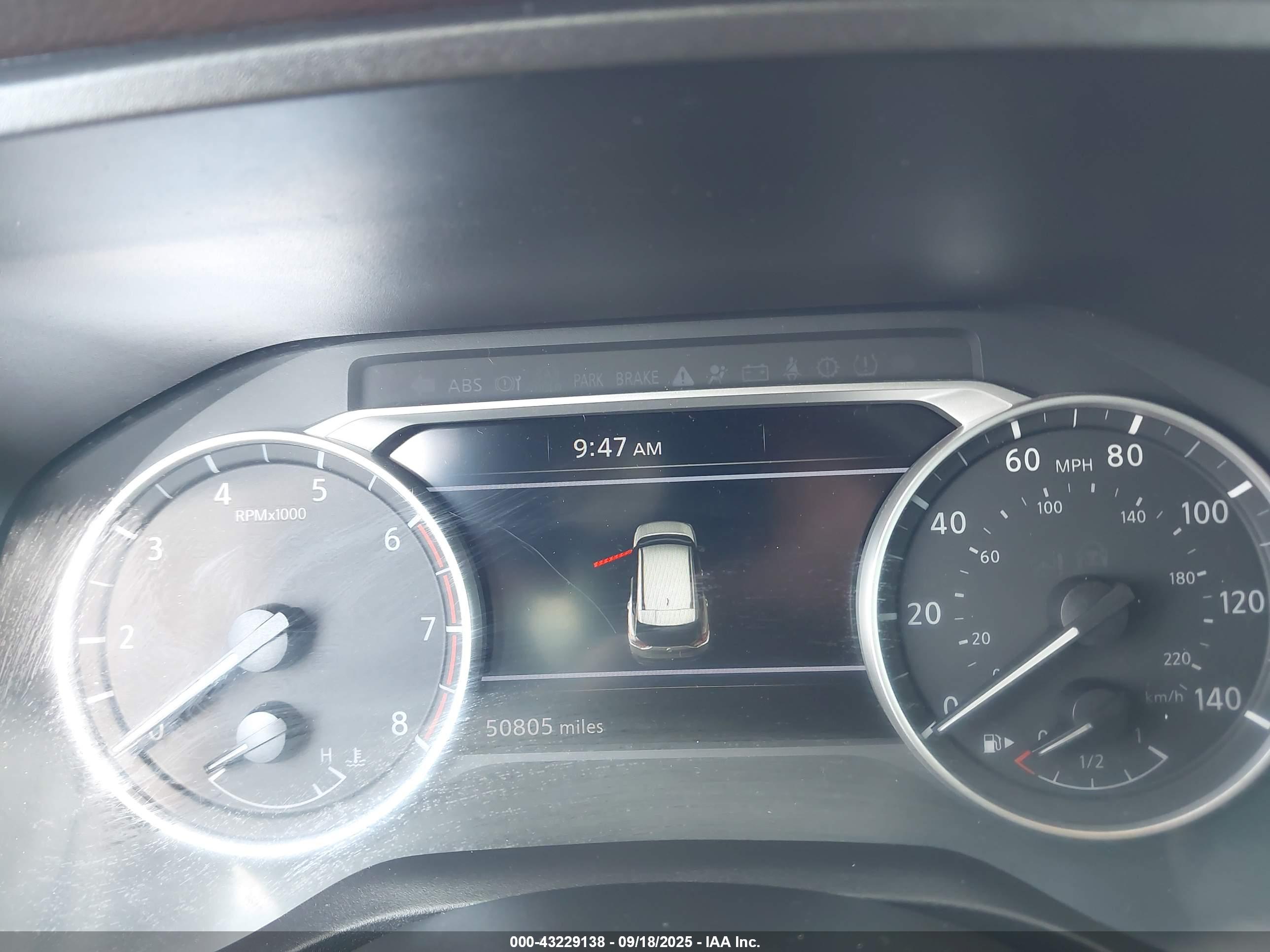 NISSAN ROGUE image 7