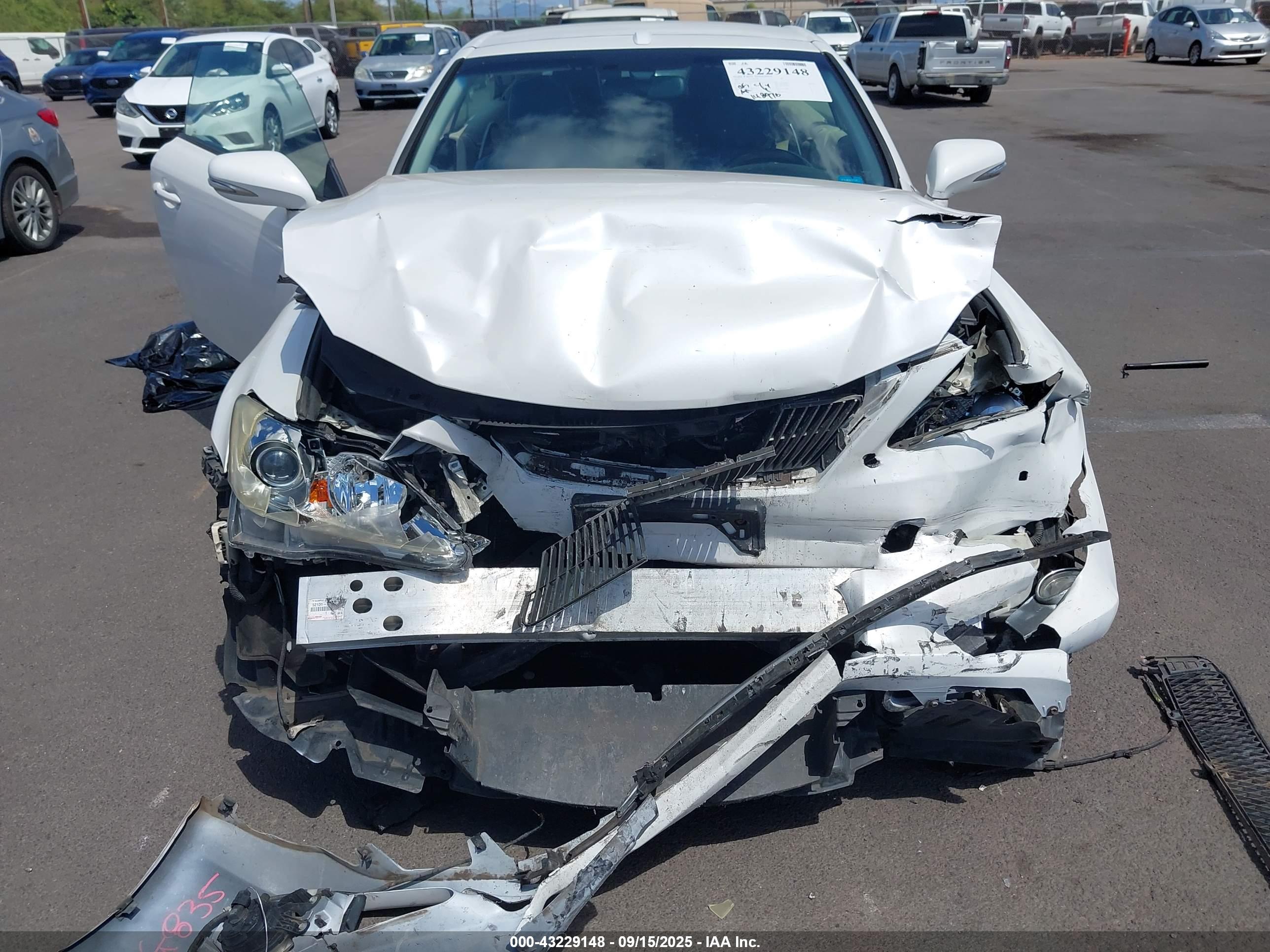 LEXUS IS image 6