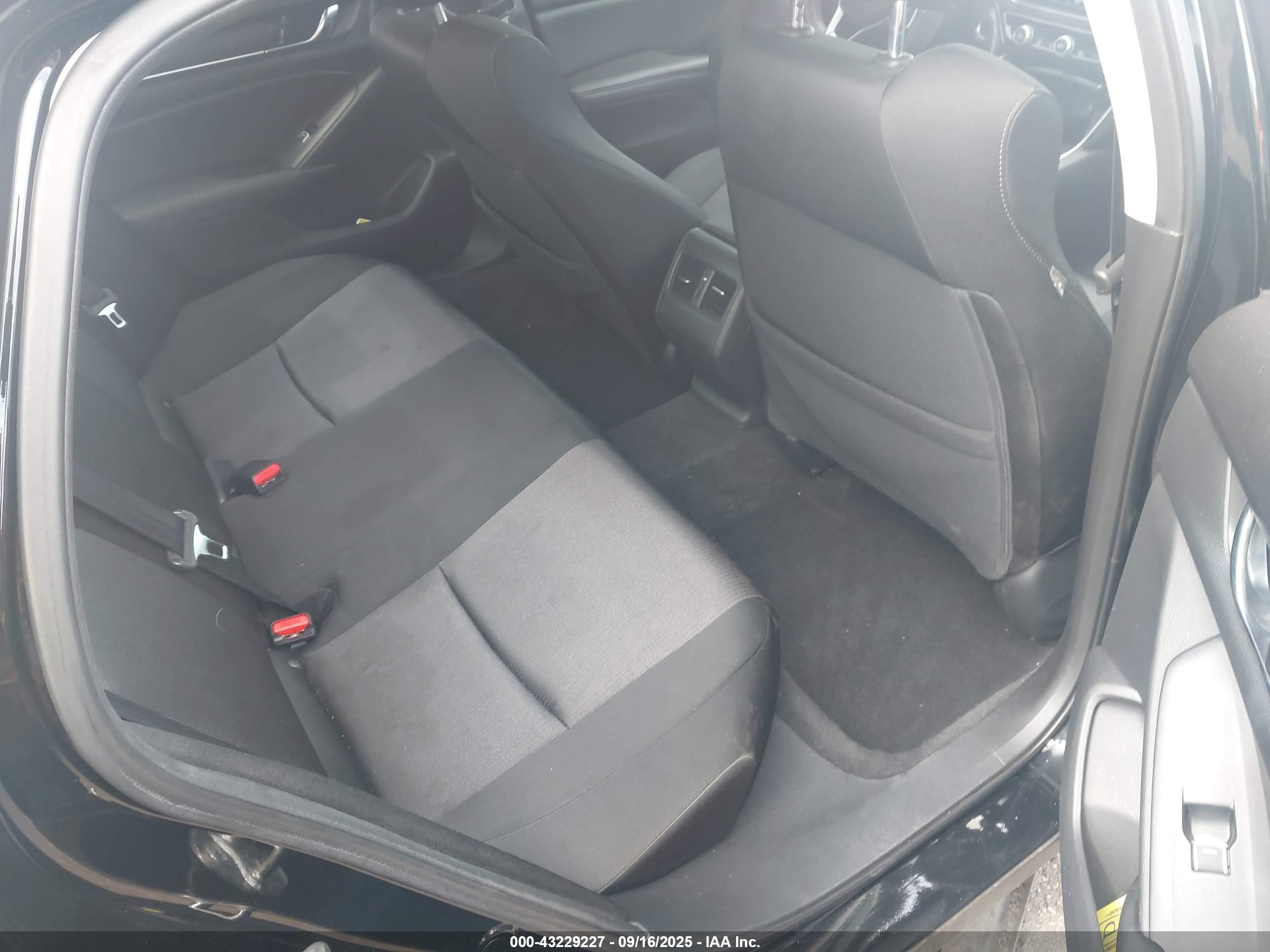 HONDA ACCORD image 8