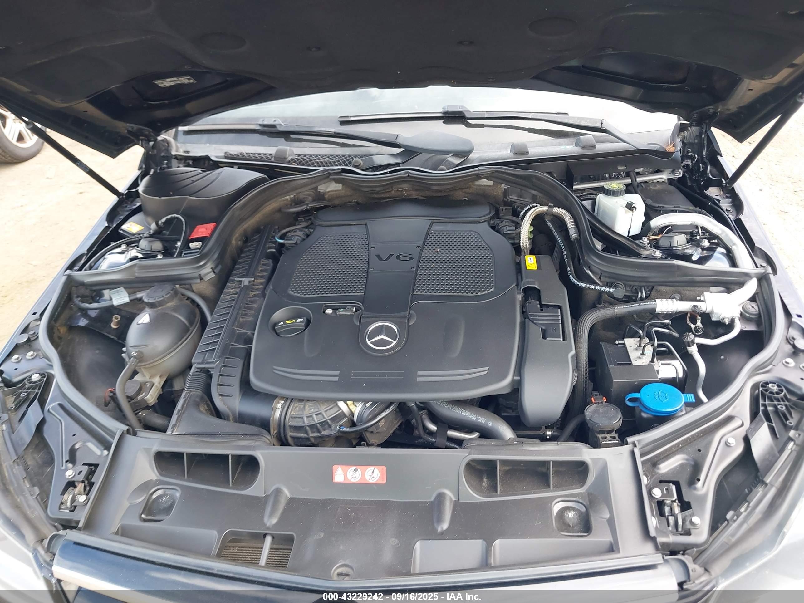 MERCEDES-BENZ C image 10
