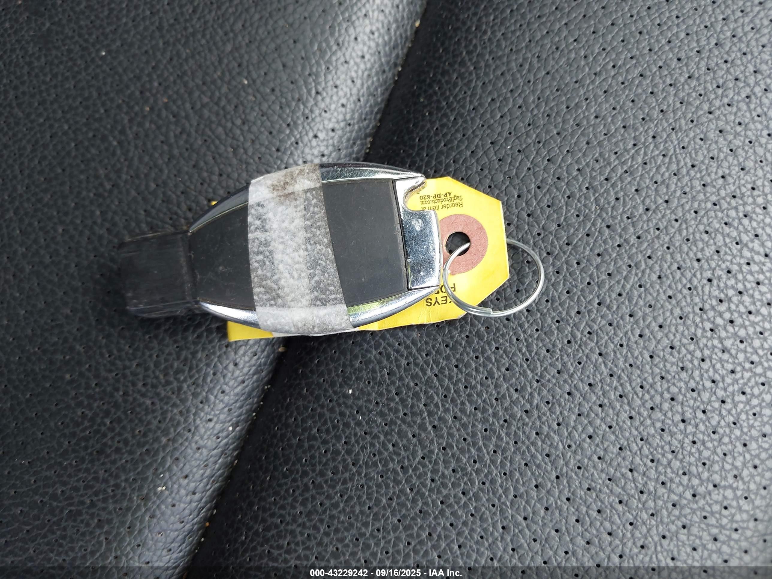 MERCEDES-BENZ C image 11