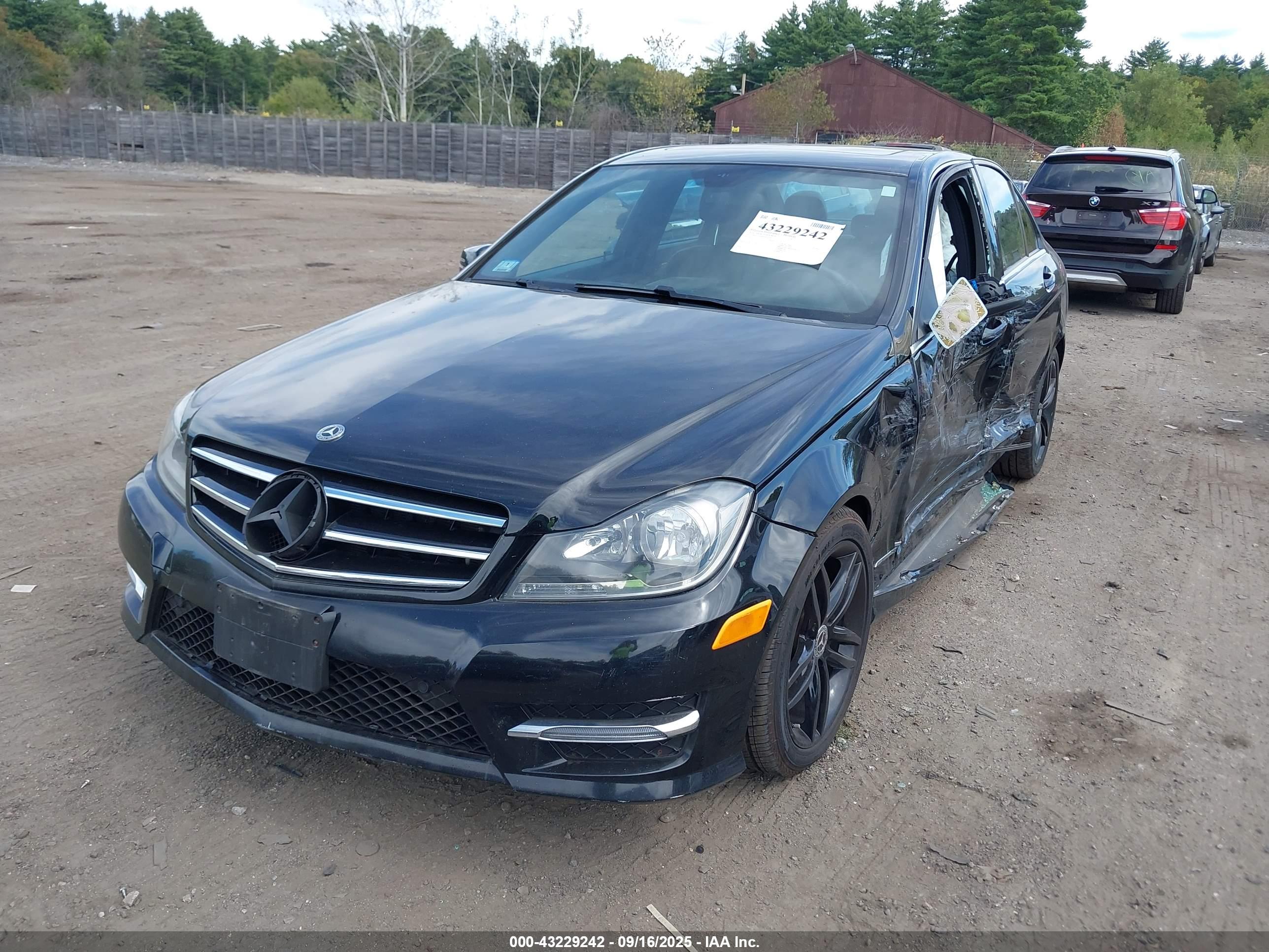 MERCEDES-BENZ C image 2