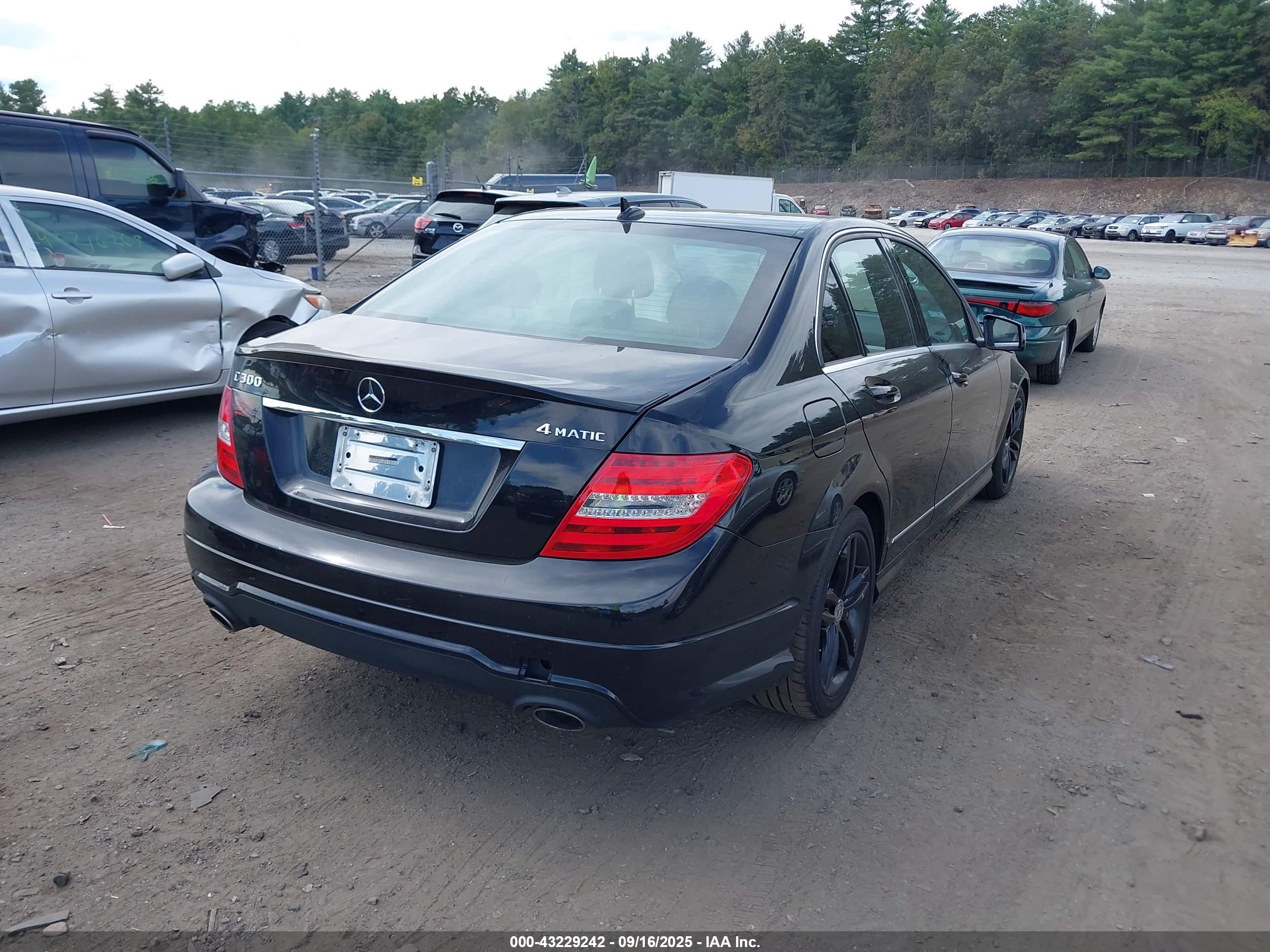 MERCEDES-BENZ C image 4