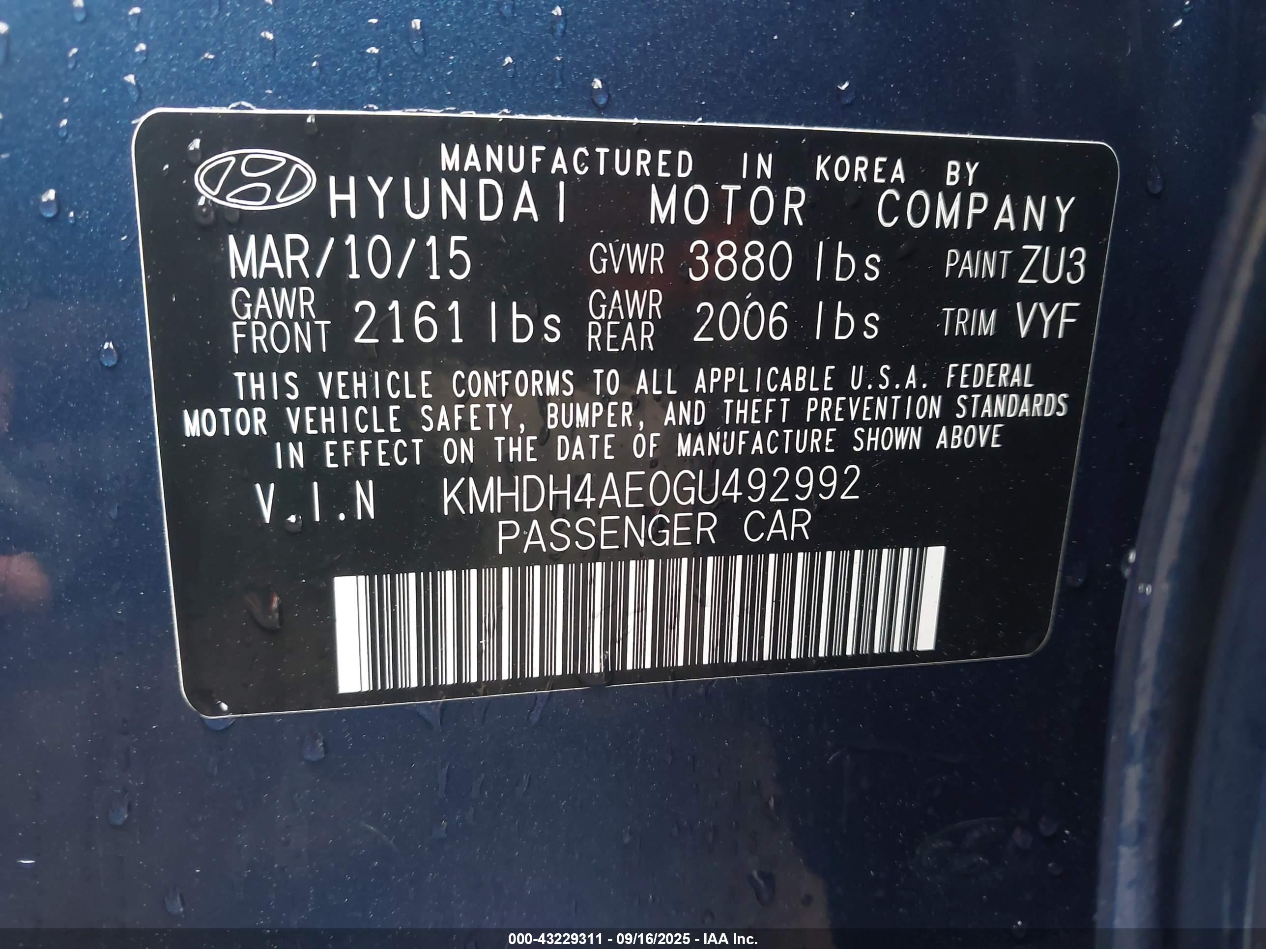 HYUNDAI ELANTRA image 9