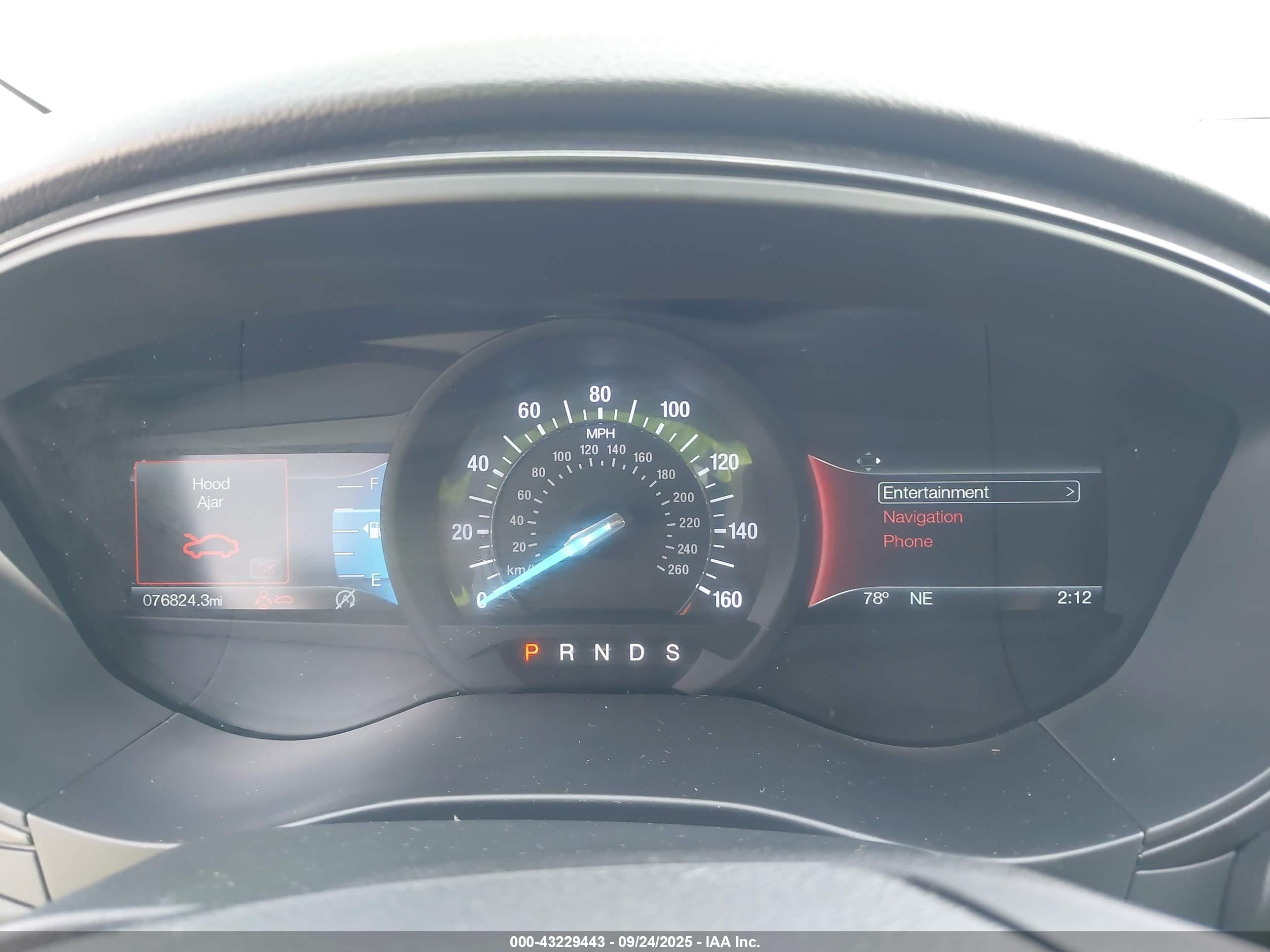 FORD FUSION image 7