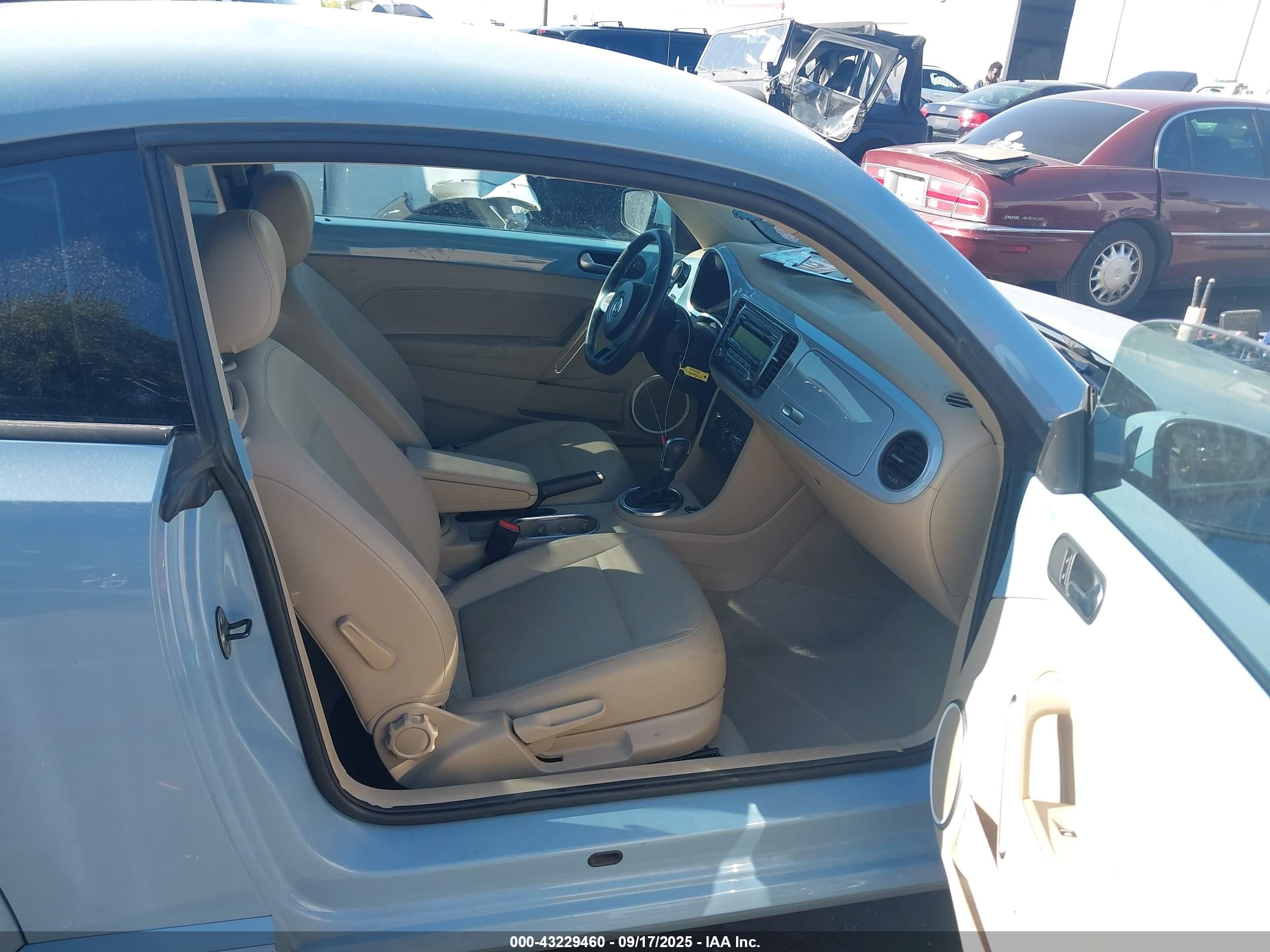 VOLKSWAGEN BEETLE image 5