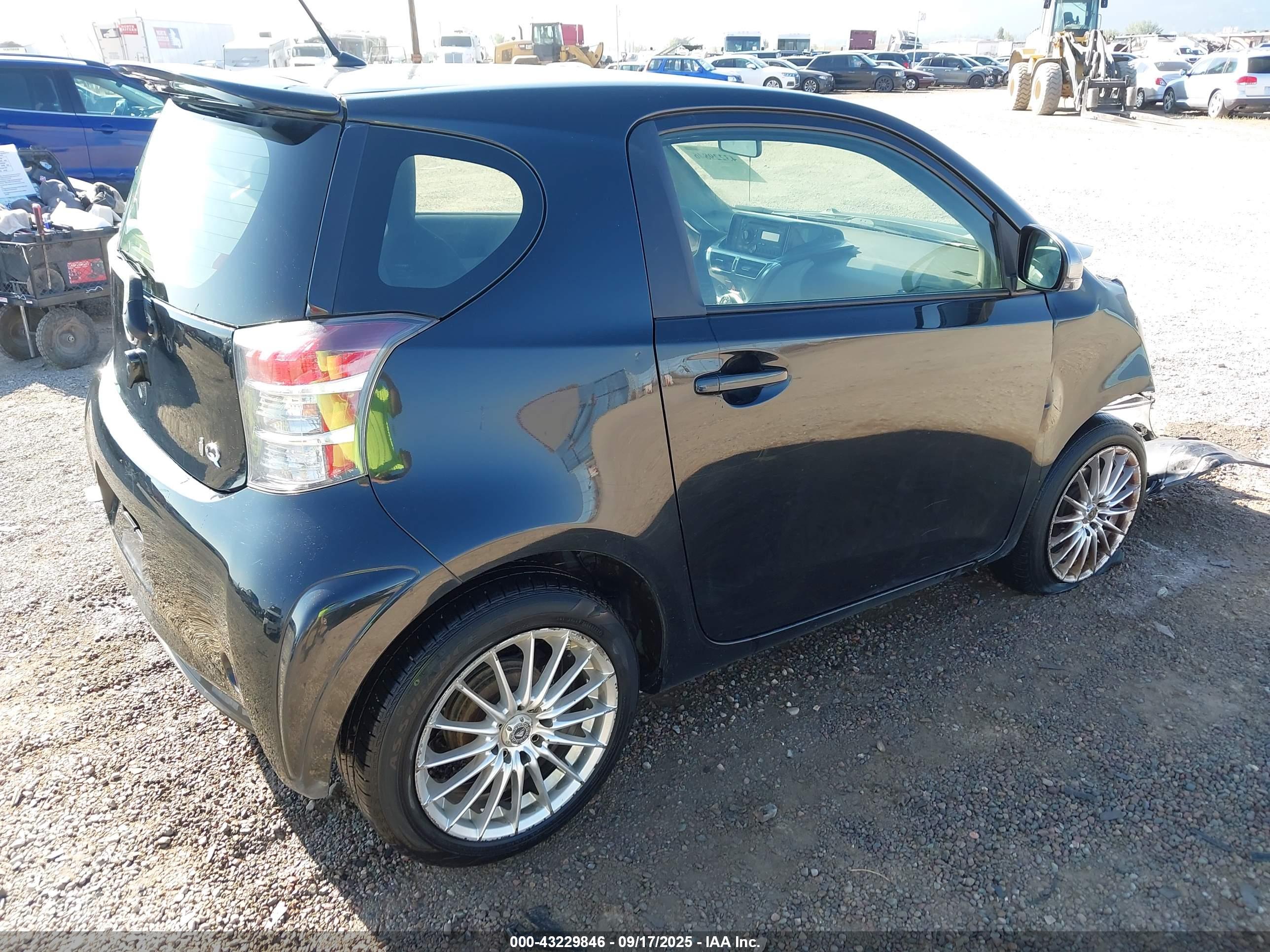 SCION IQ image 4