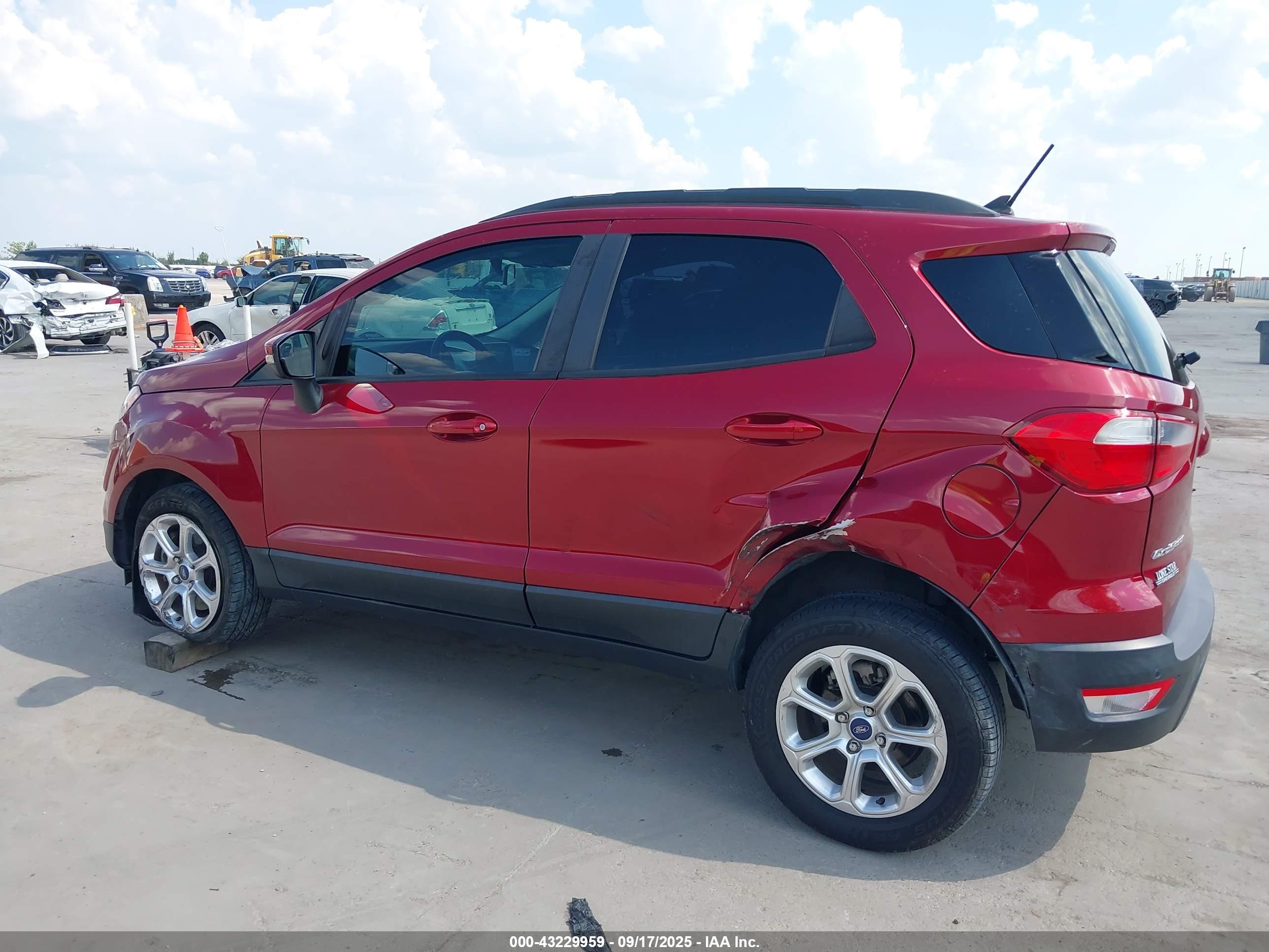 FORD ECOSPORT image 6