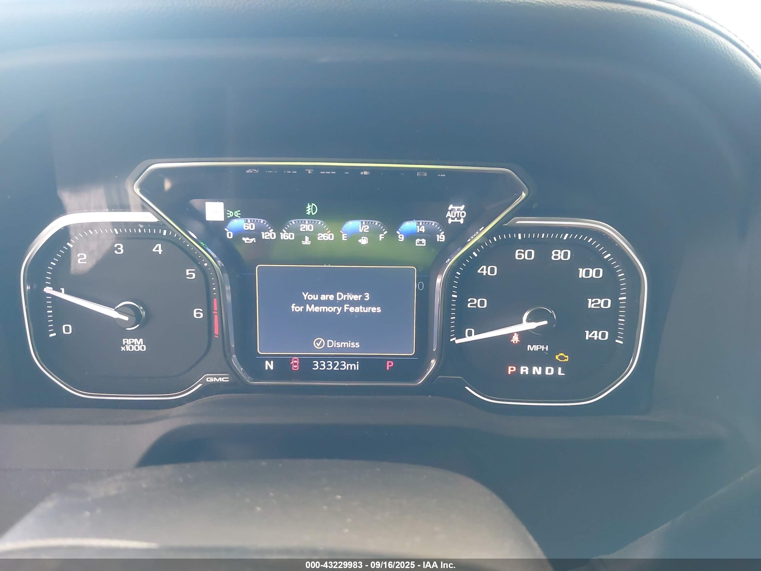 GMC SIERRA image 7