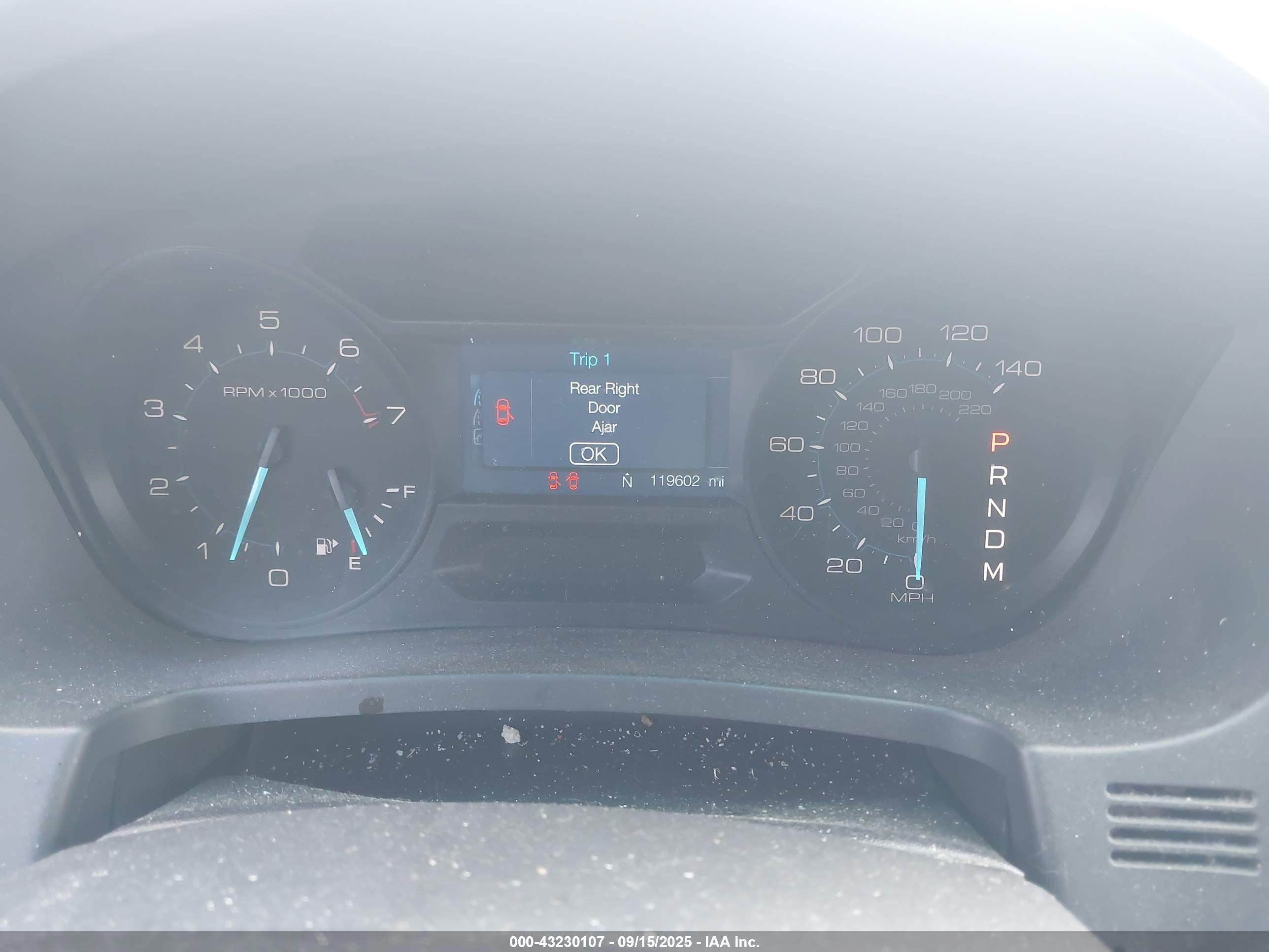 FORD EXPLORER image 7