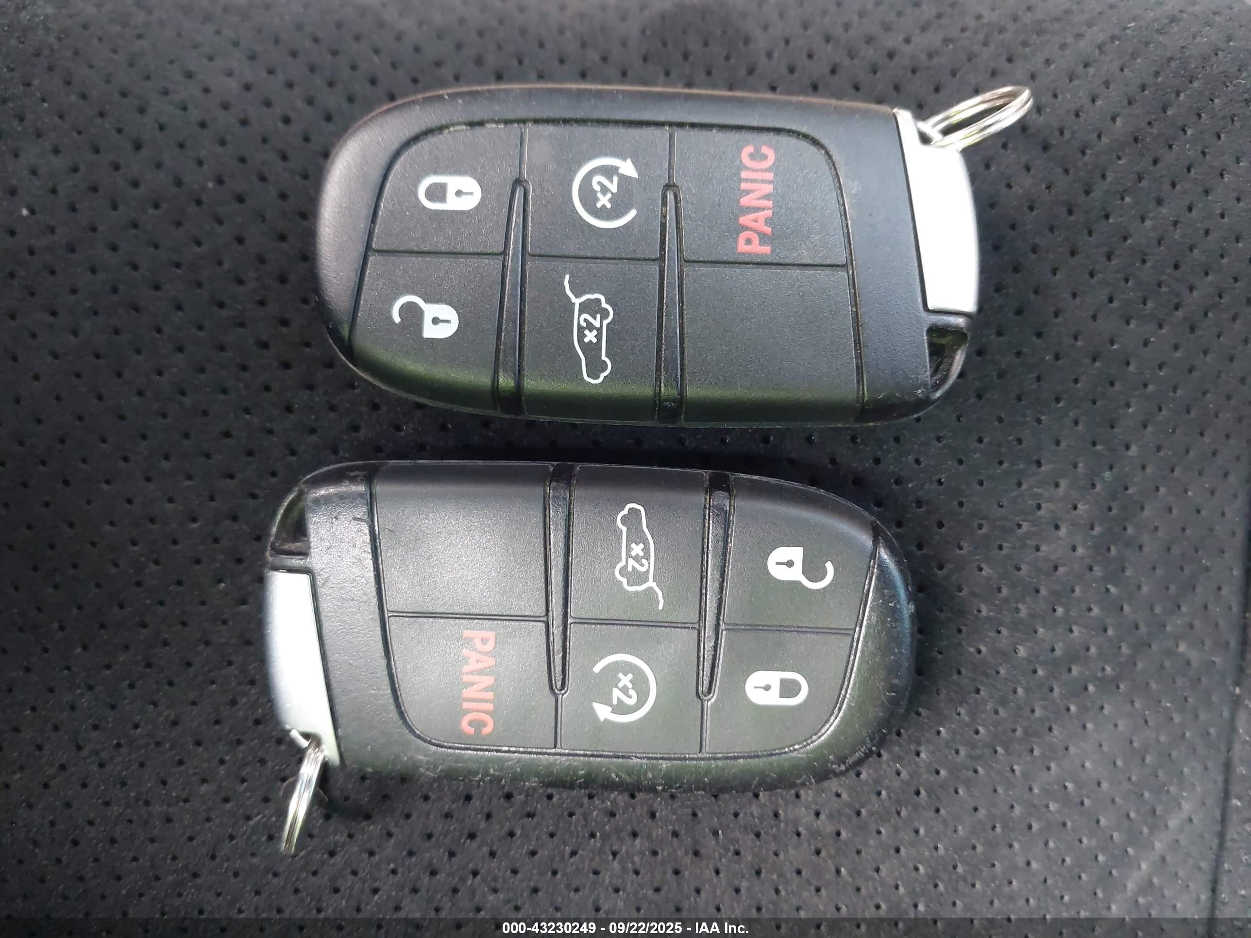 JEEP GRAND image 11