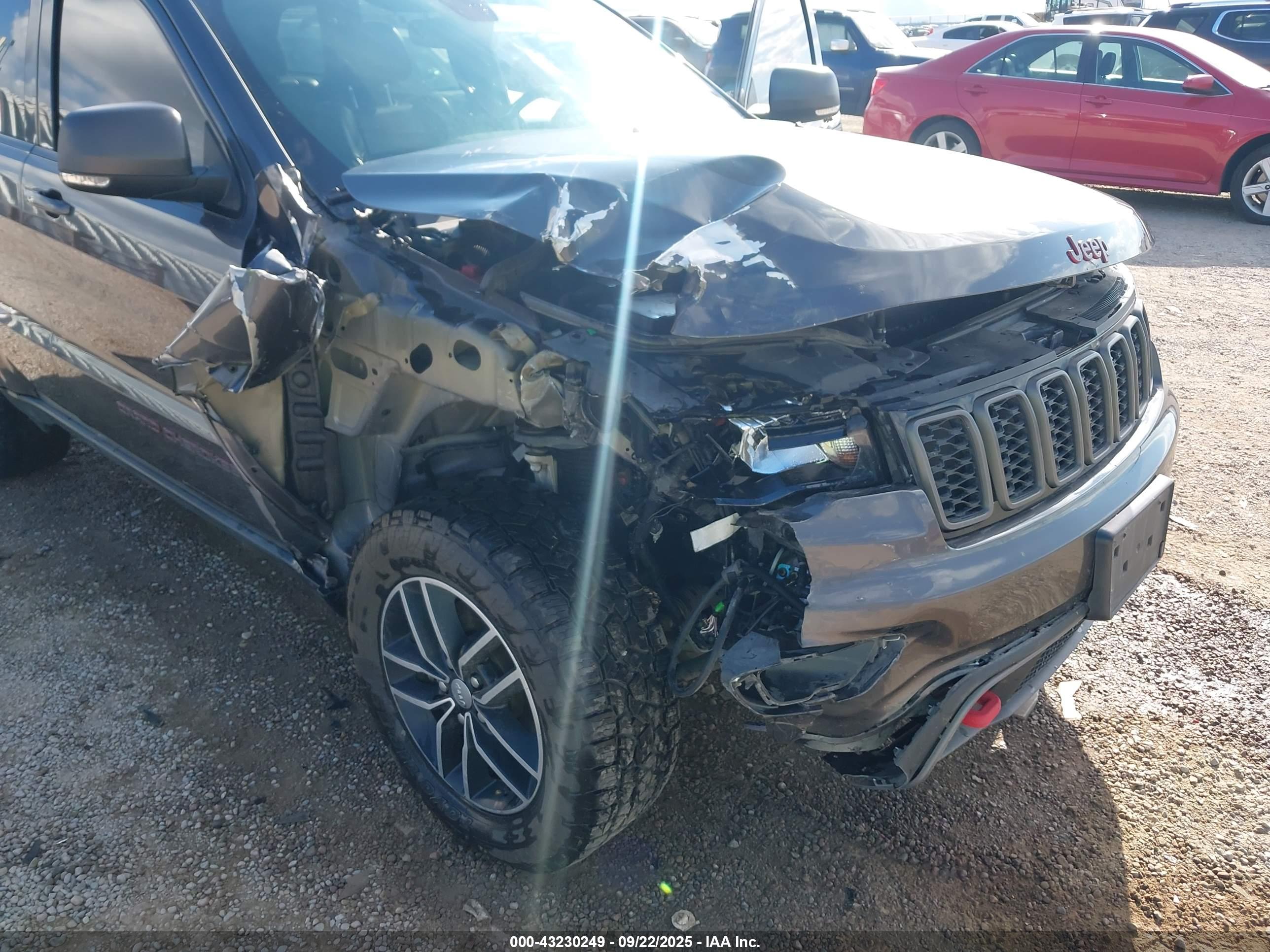 JEEP GRAND image 6