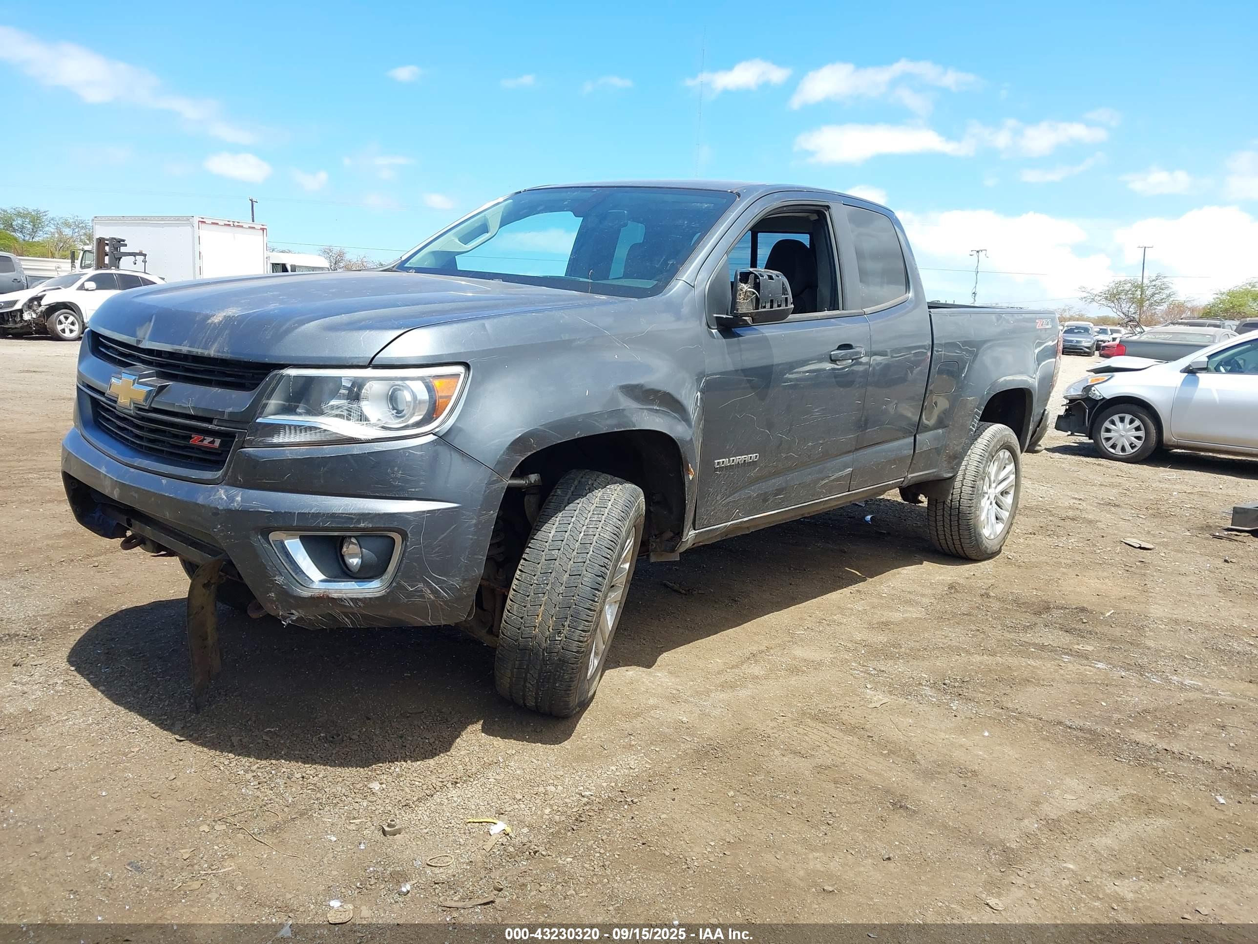 CHEVROLET COLORADO image 2