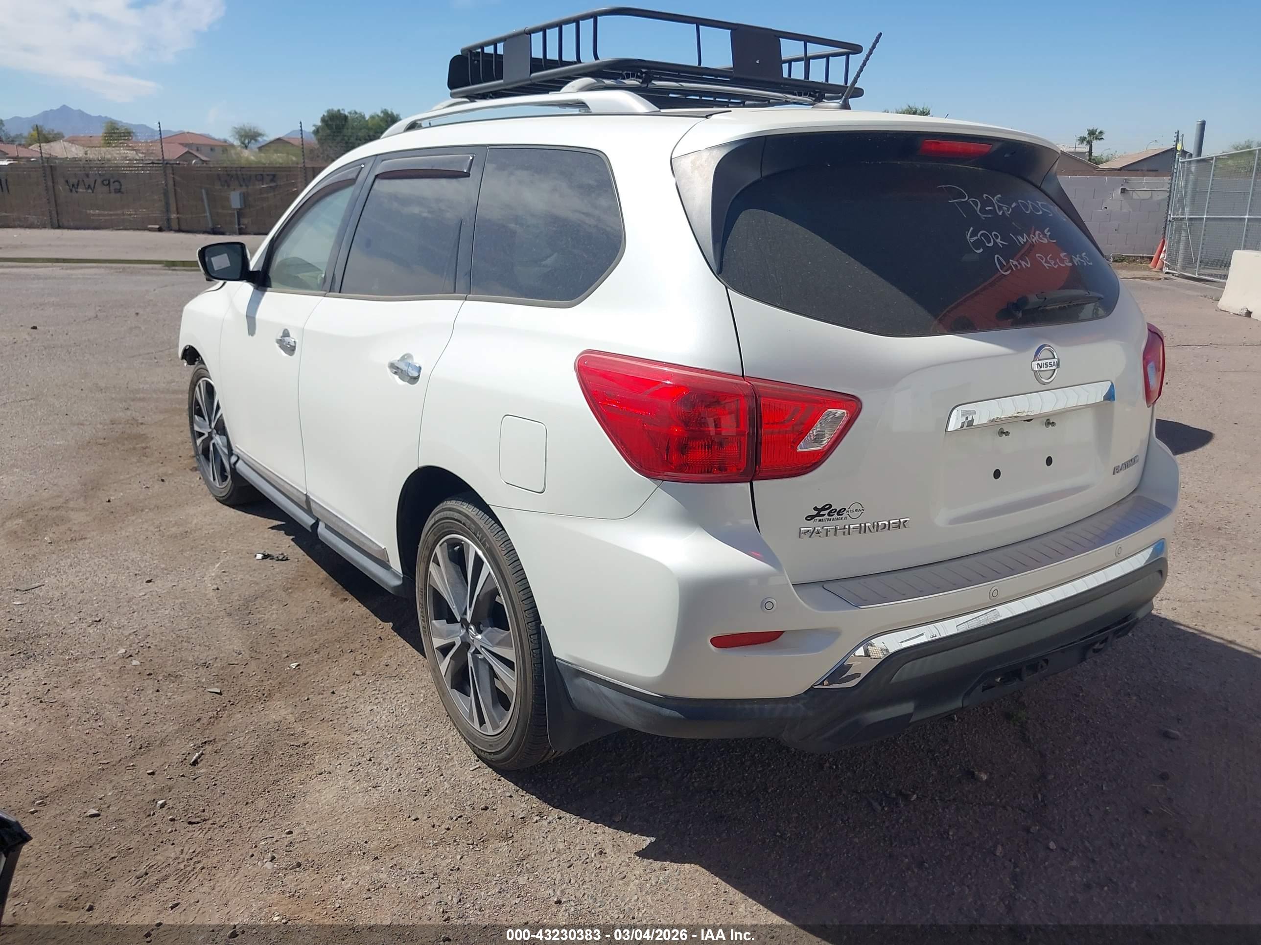 NISSAN PATHFINDER image 3