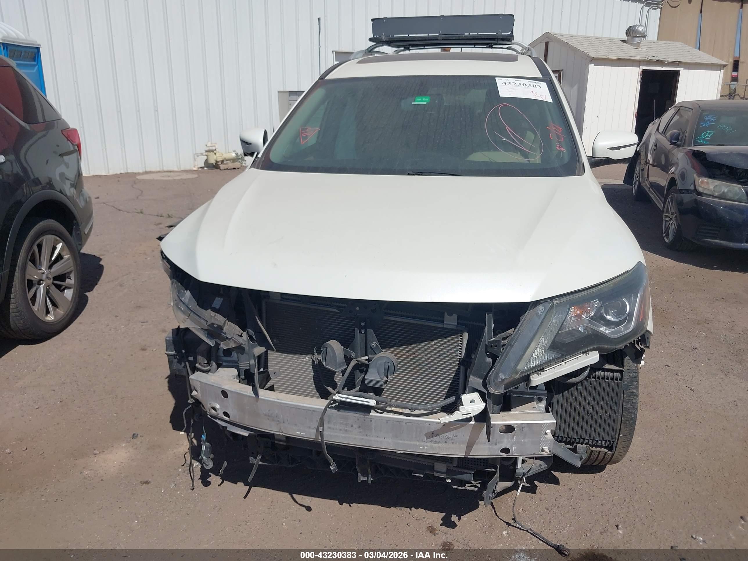 NISSAN PATHFINDER image 6