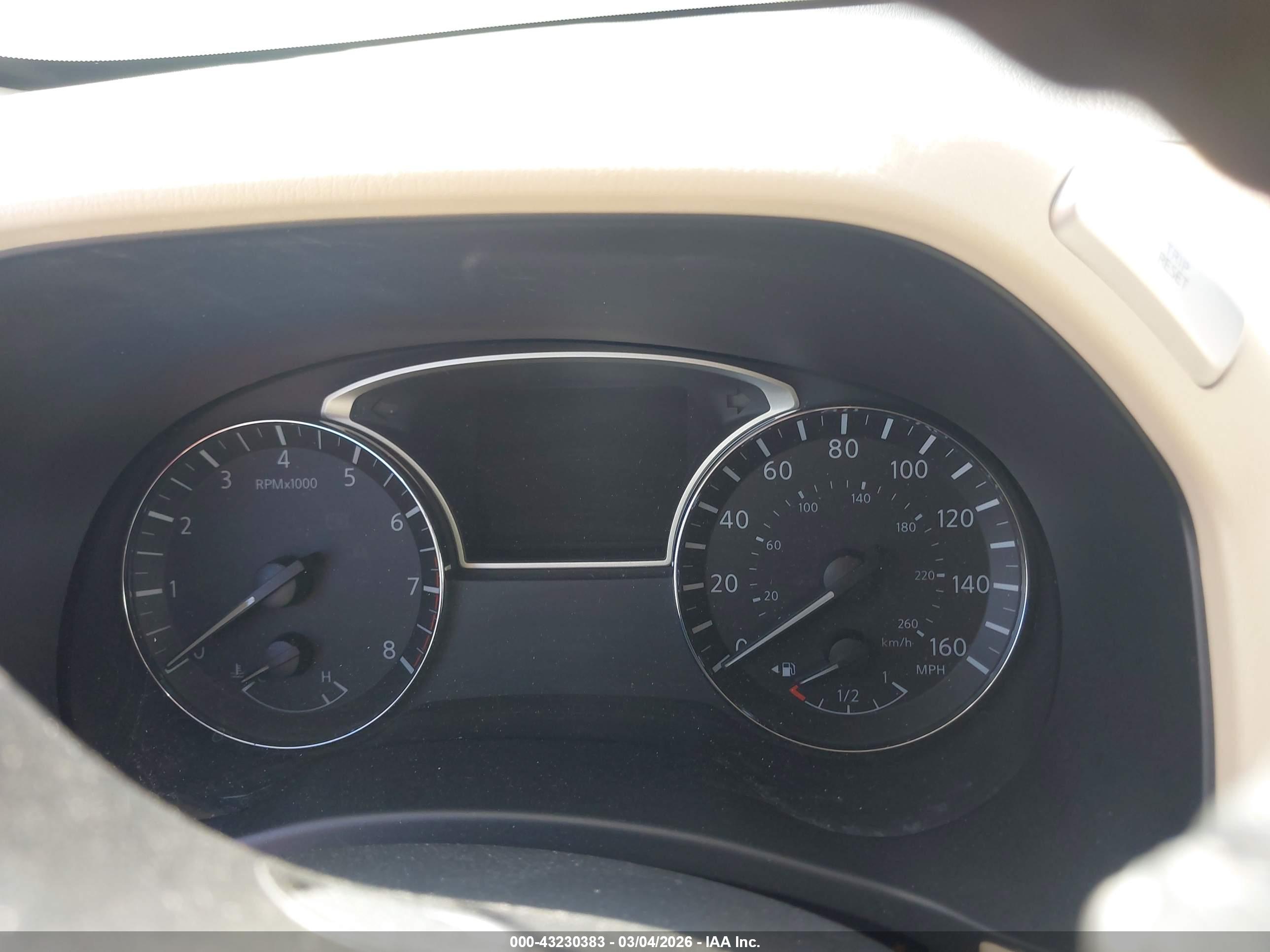 NISSAN PATHFINDER image 7