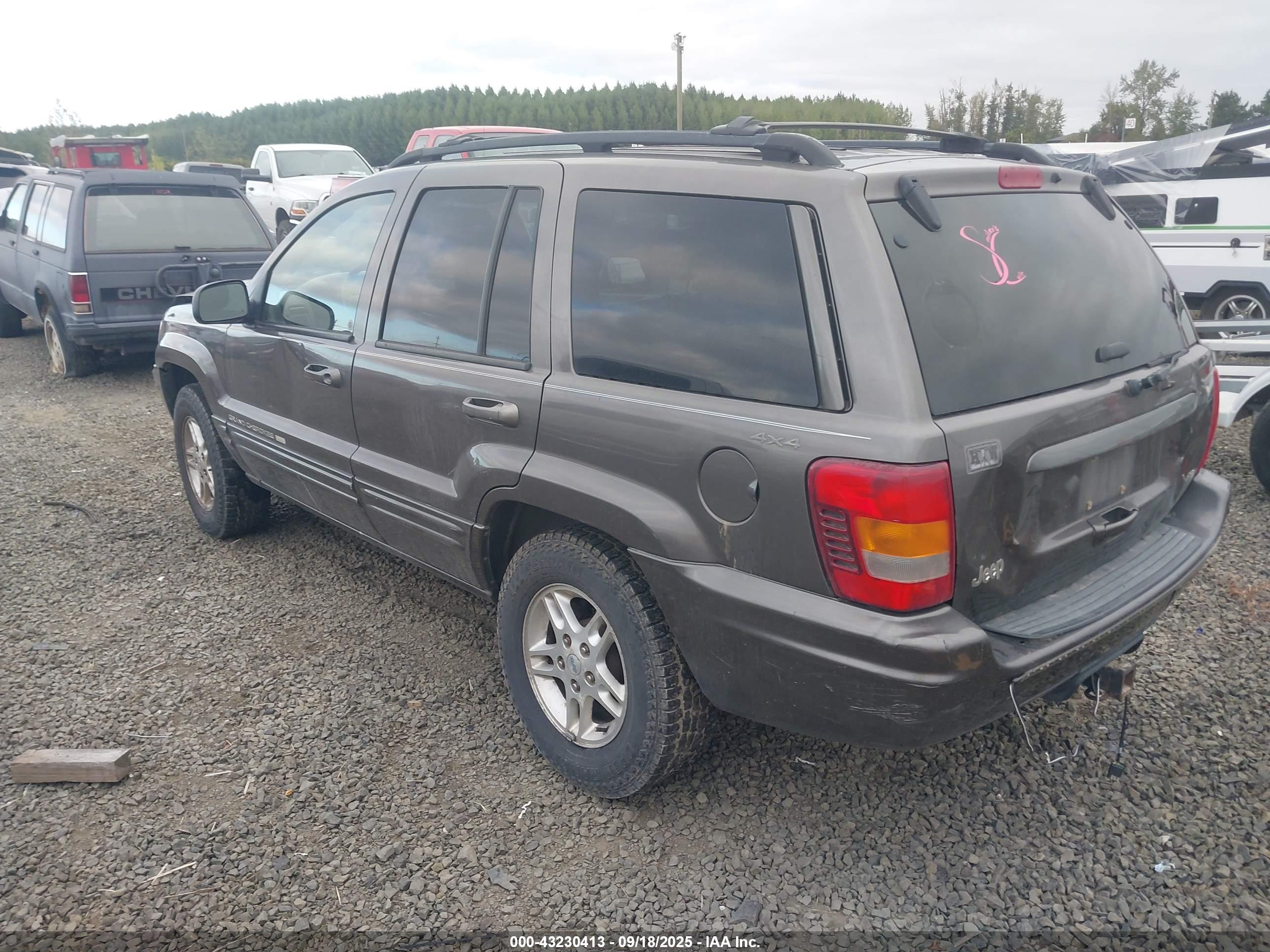 JEEP GRAND image 3