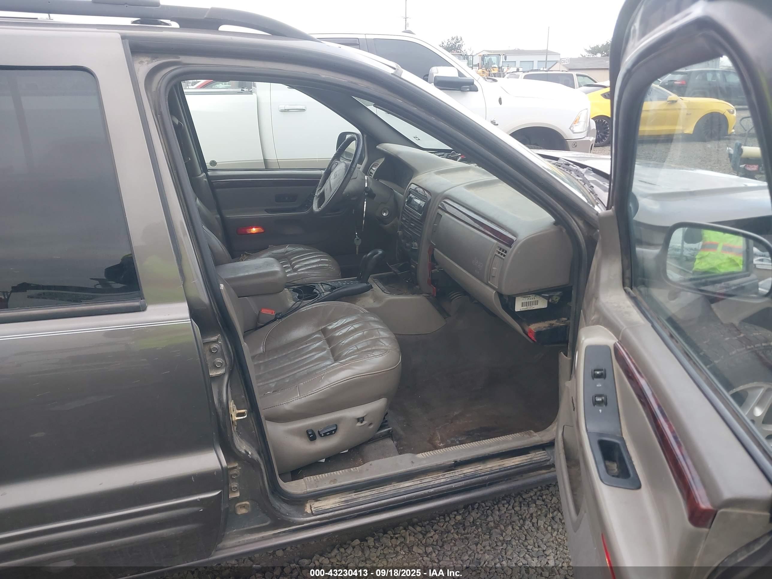 JEEP GRAND image 5