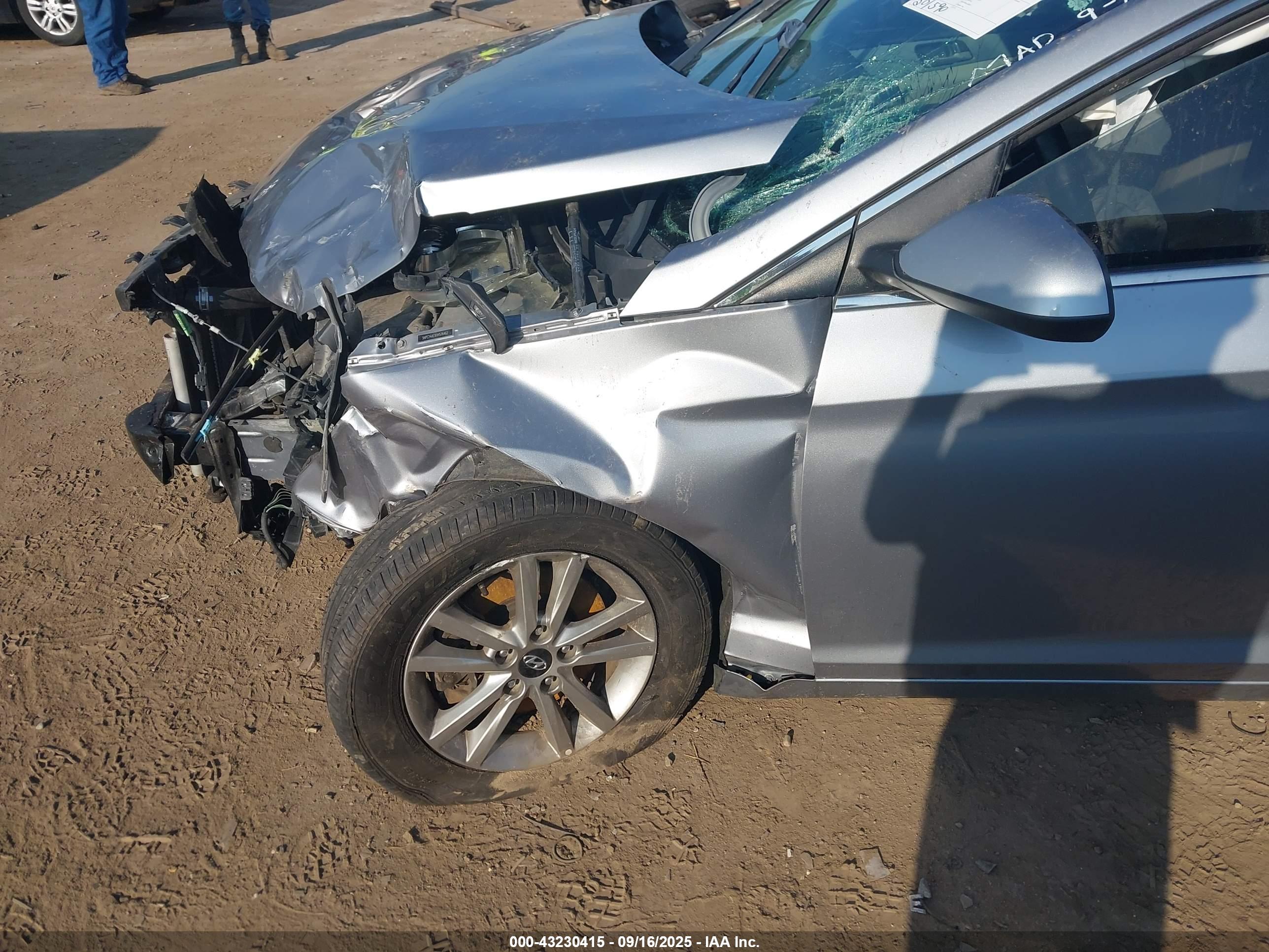 HYUNDAI SONATA image 6
