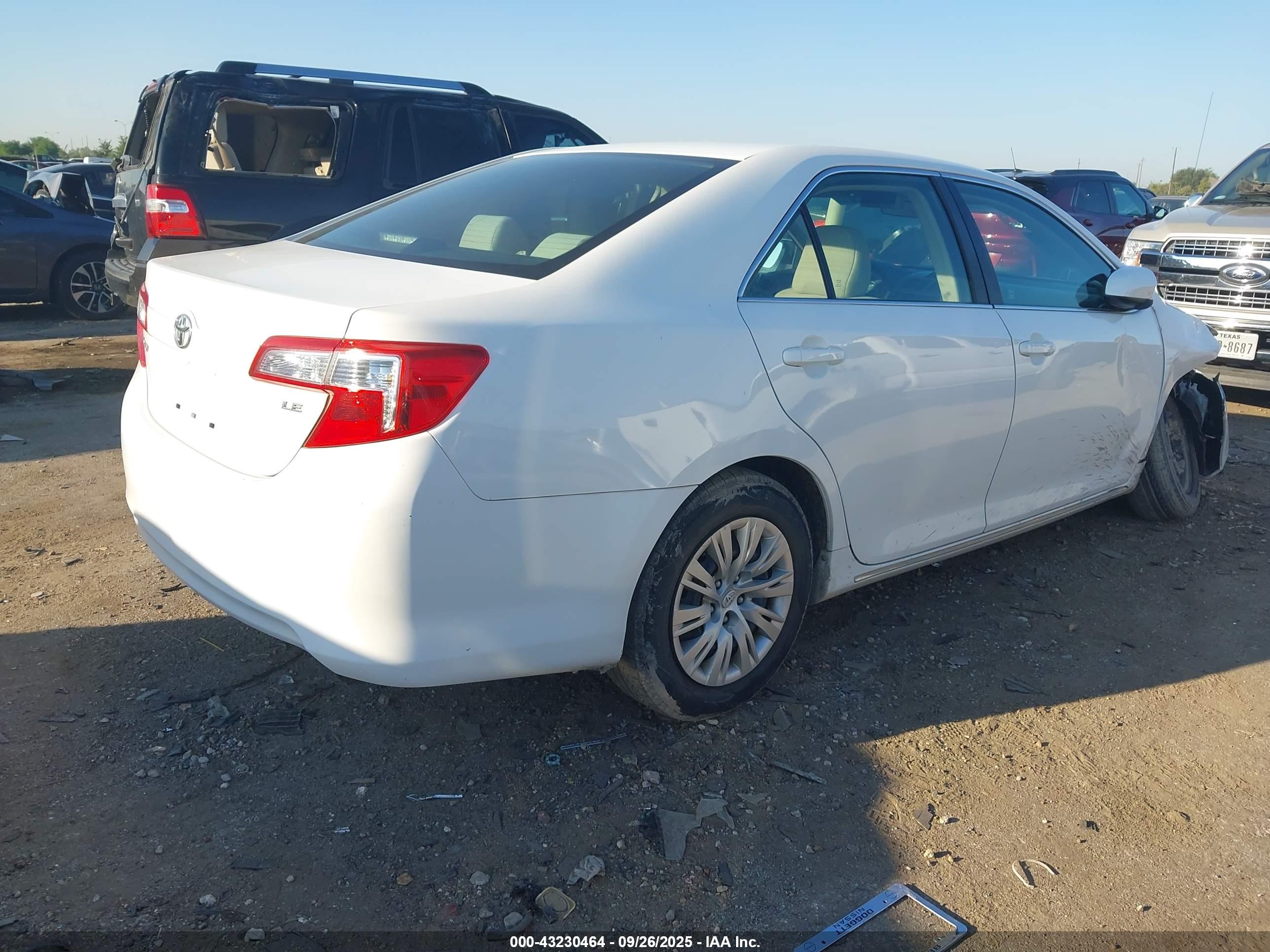 TOYOTA CAMRY image 4
