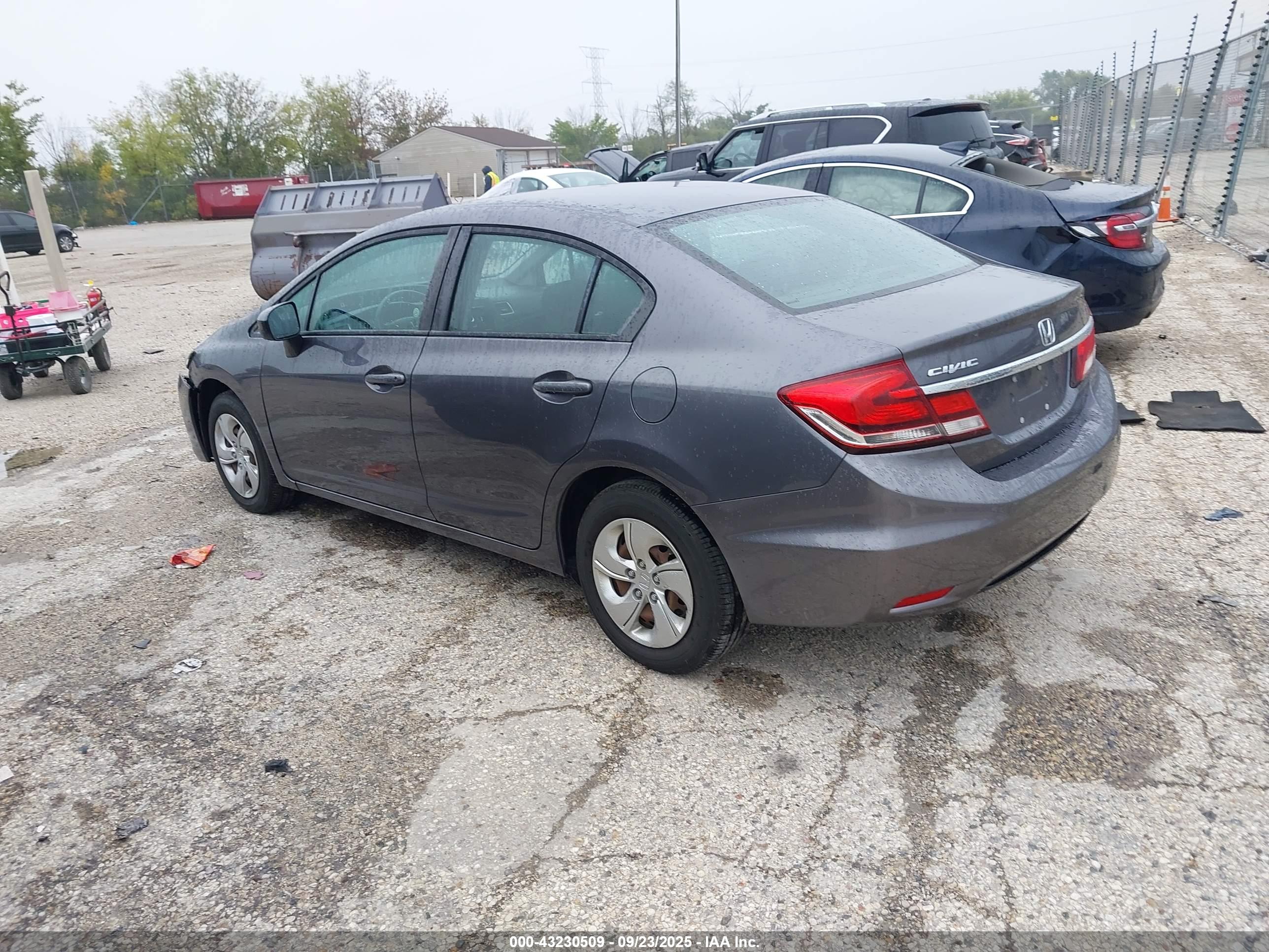 HONDA CIVIC image 3