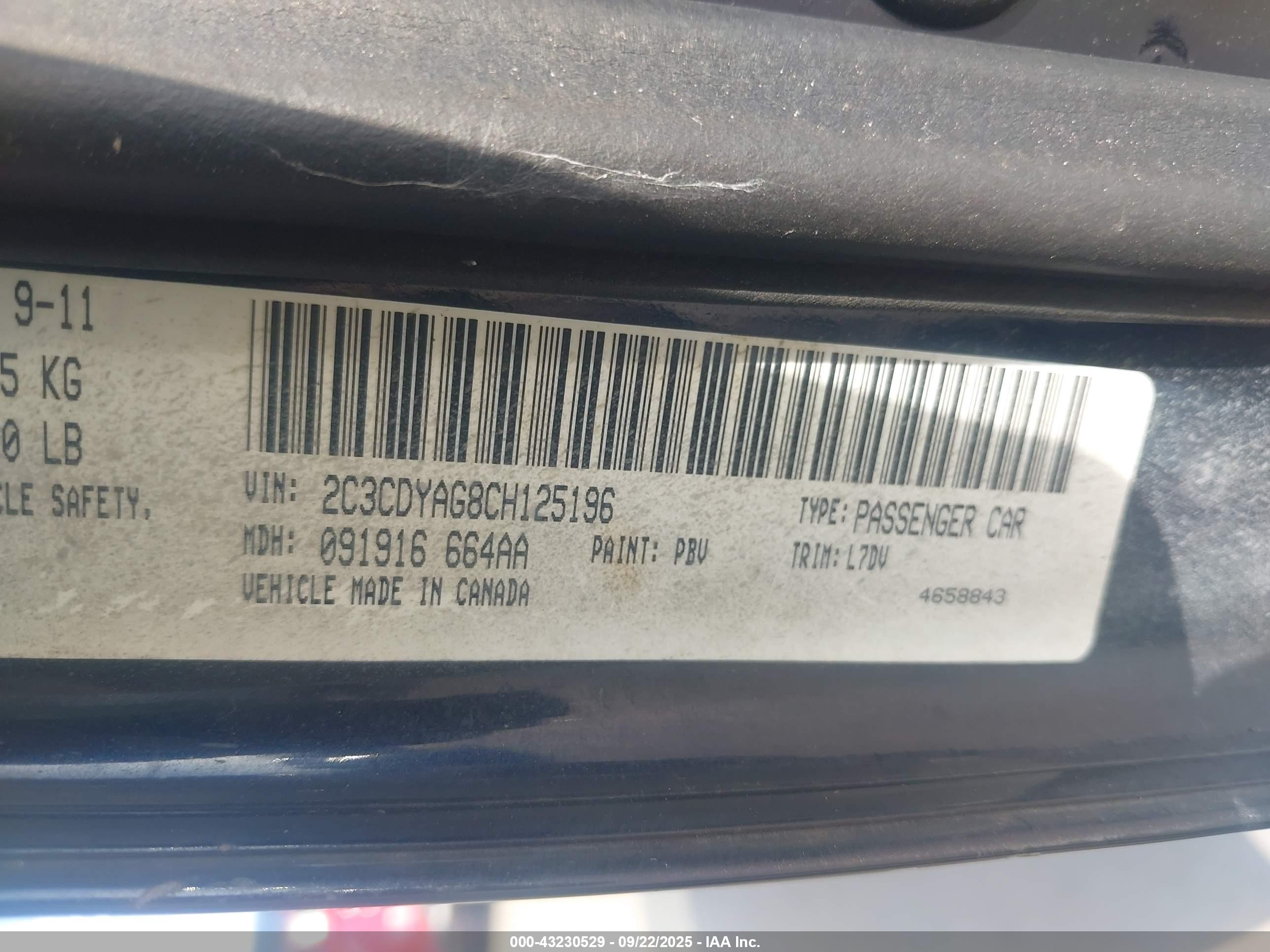 DODGE CHALLENGER image 9