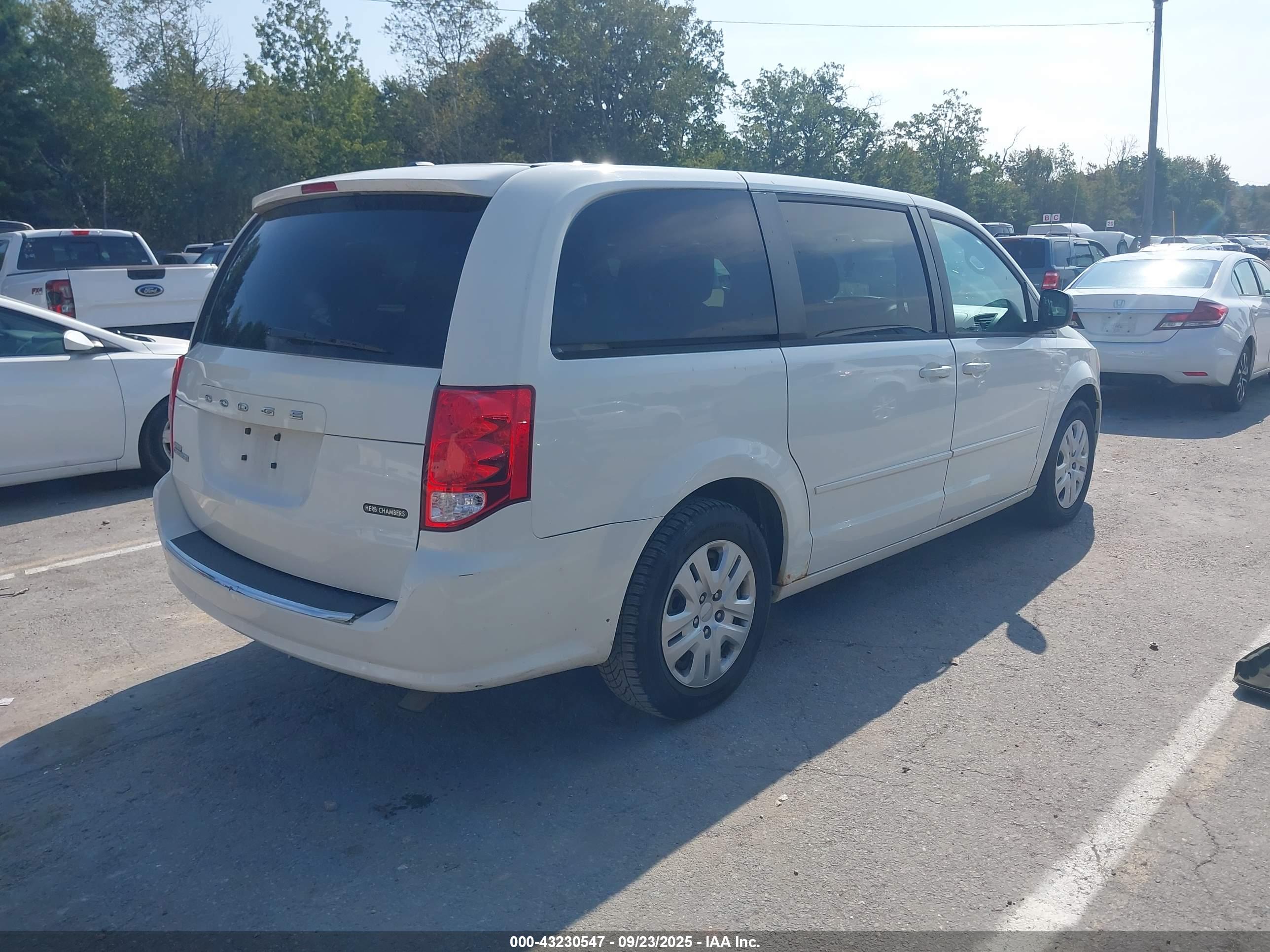 DODGE GRAND image 4