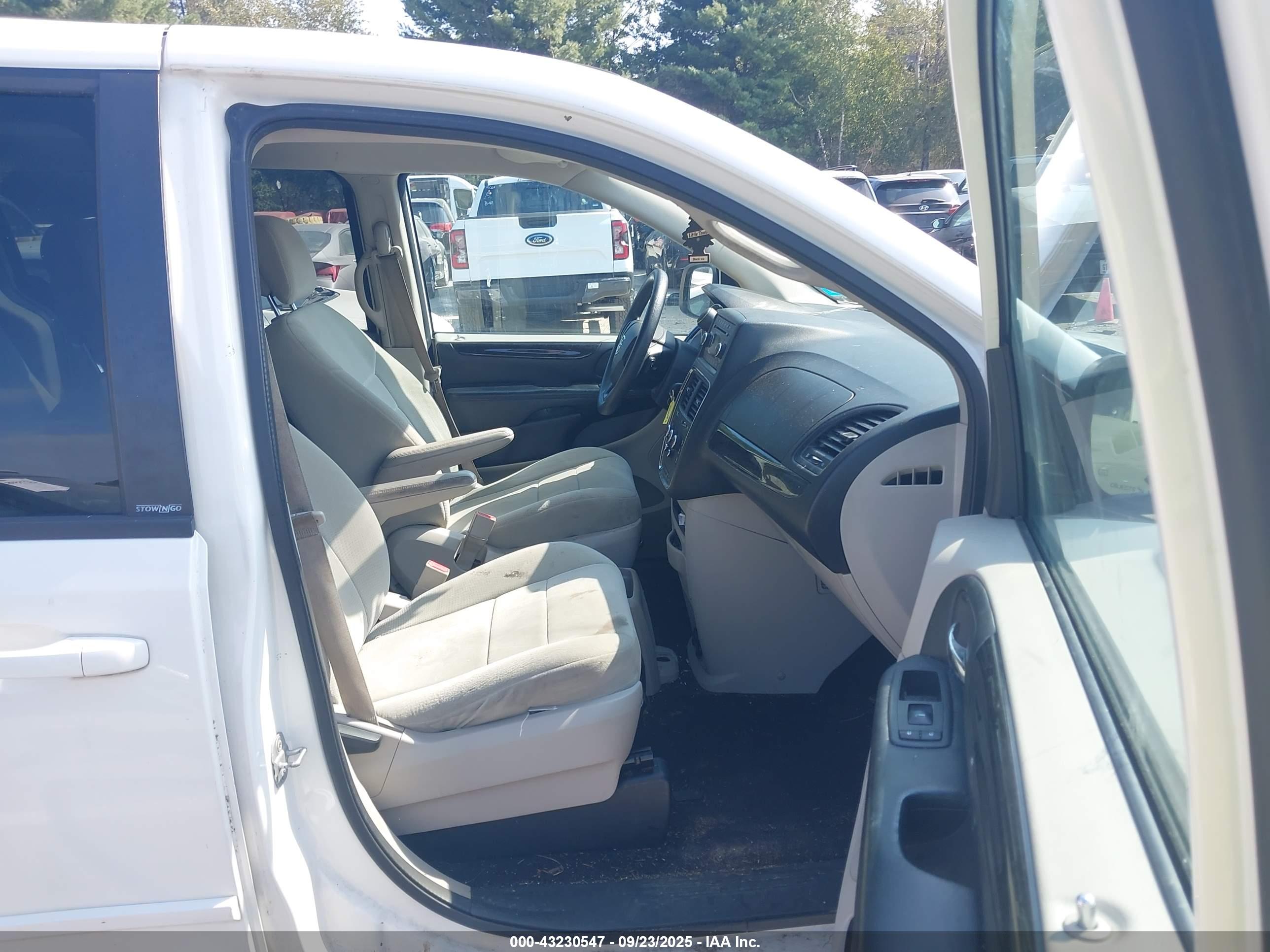 DODGE GRAND image 5