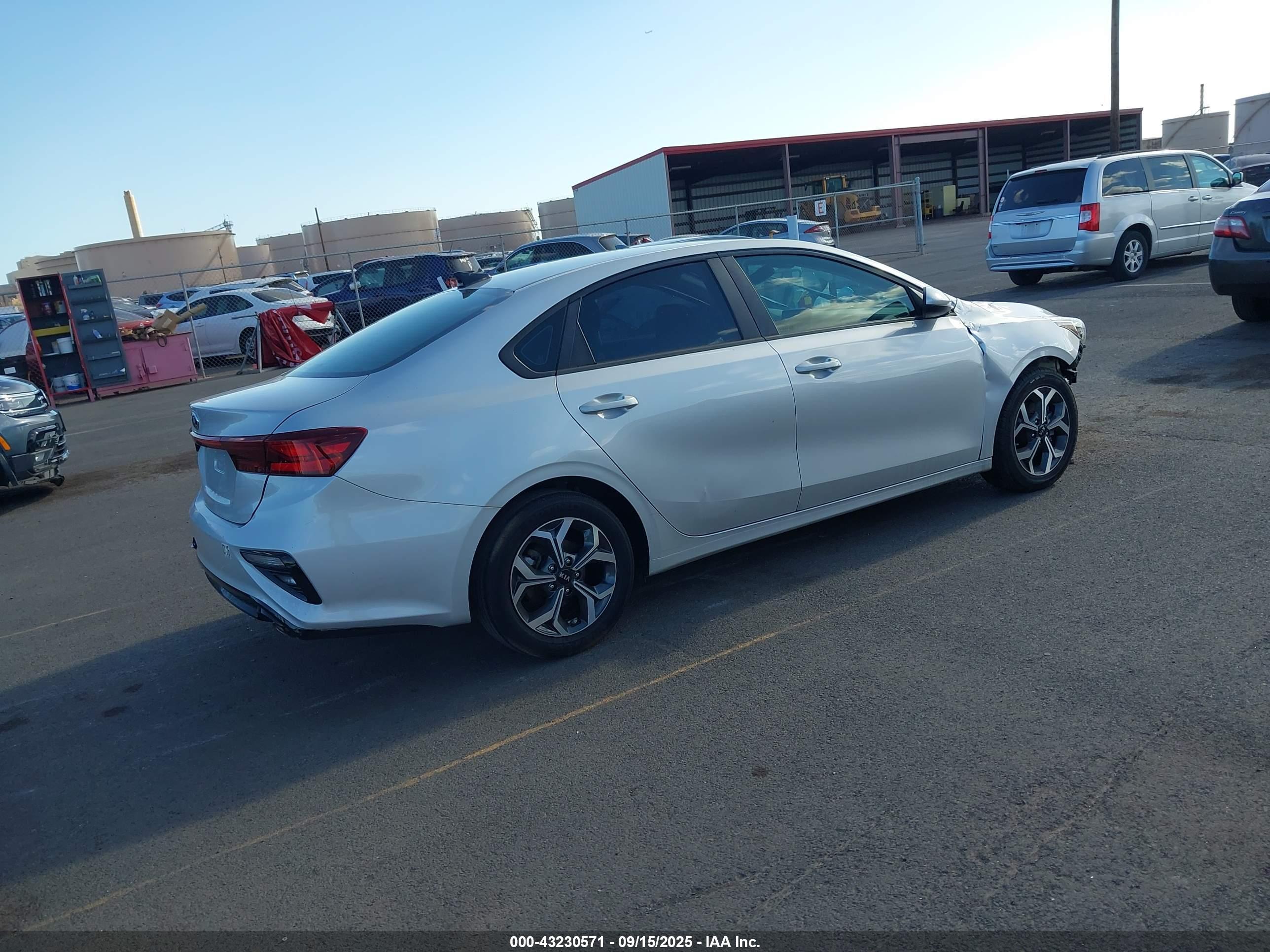 KIA FORTE image 4