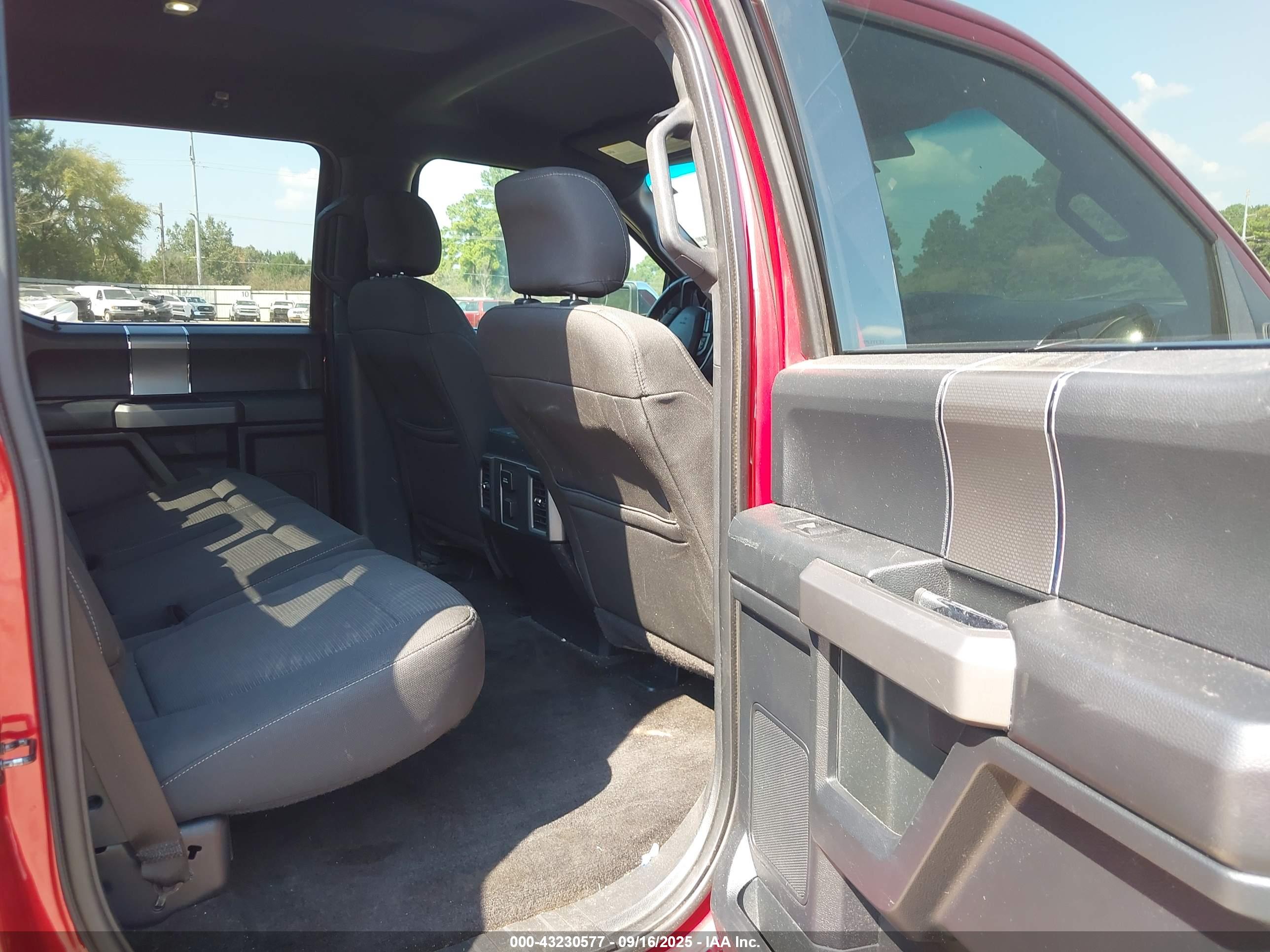 FORD F-150 image 8