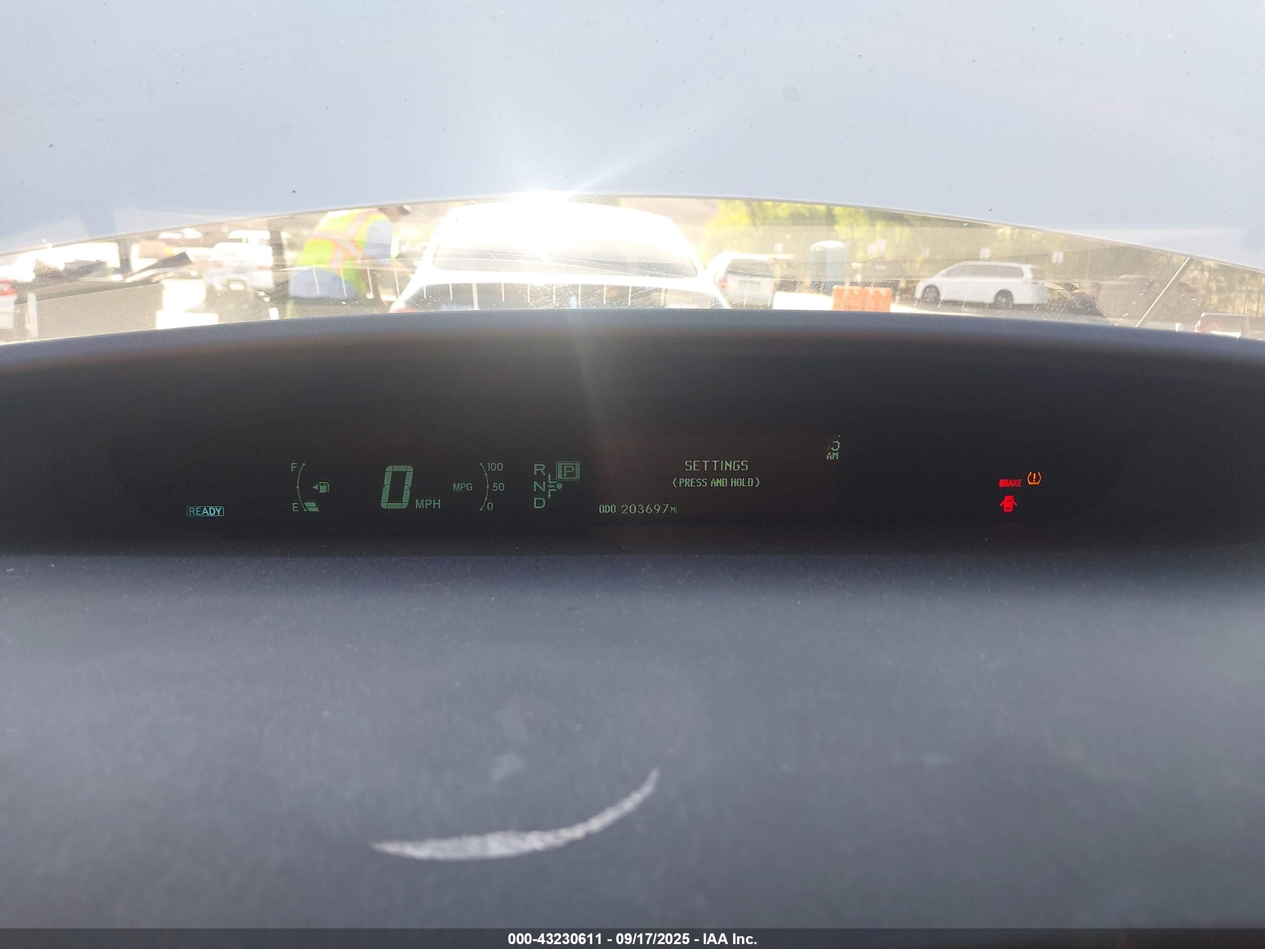 TOYOTA PRIUS image 7