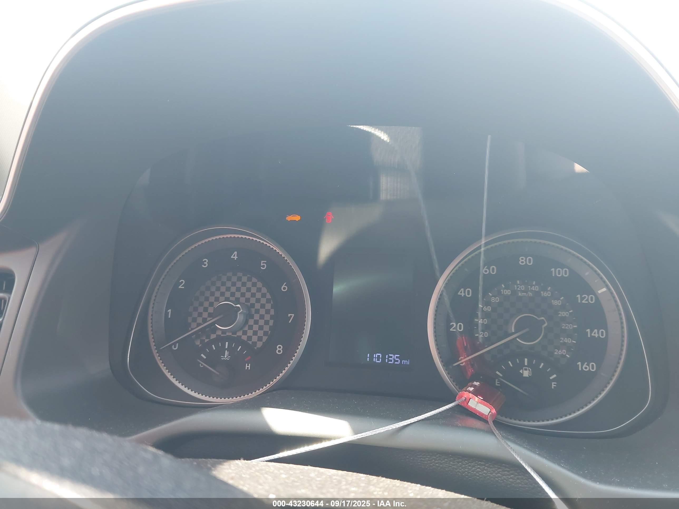 HYUNDAI ELANTRA image 7