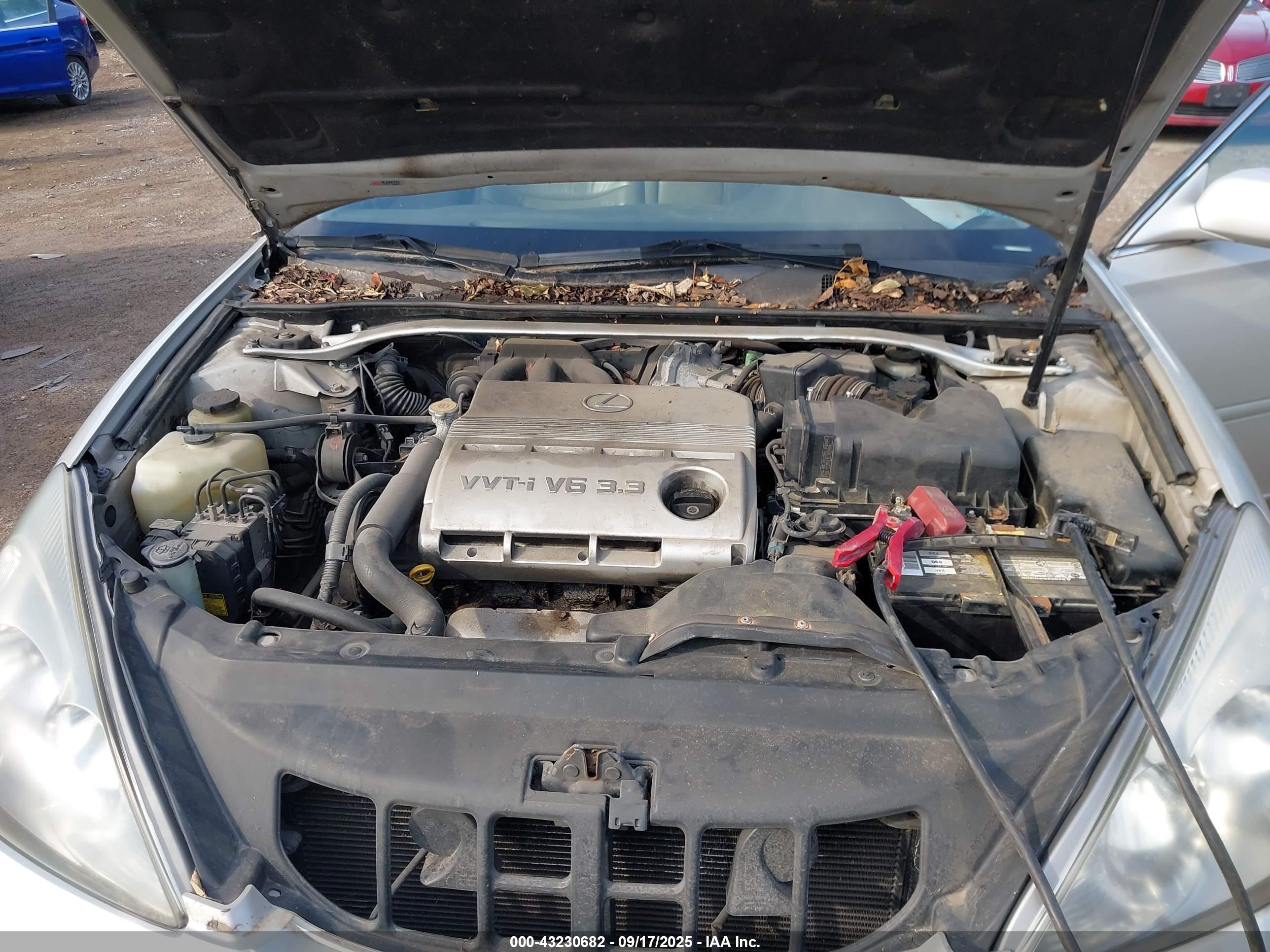 LEXUS ES image 10
